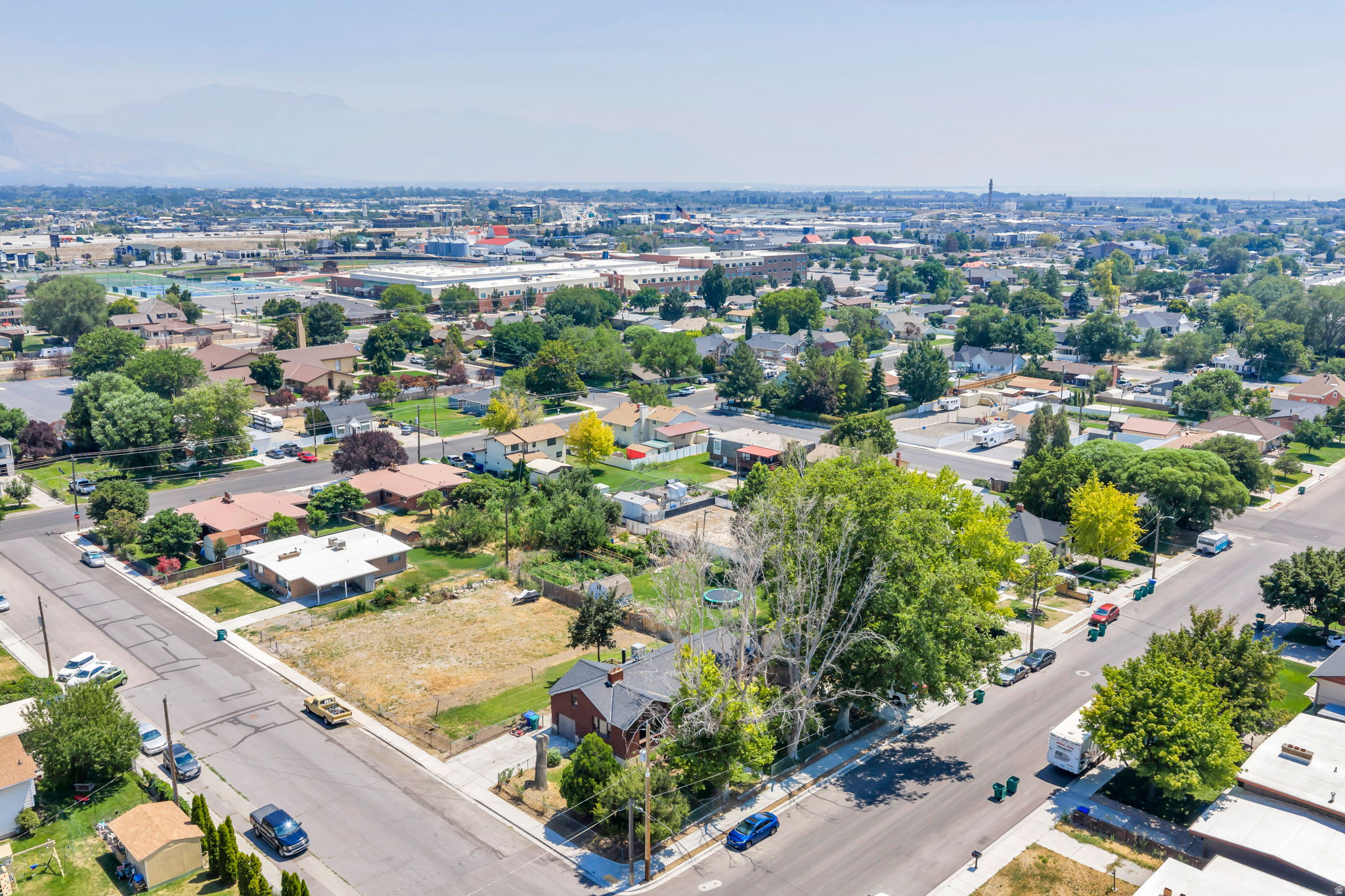 main property photo 22