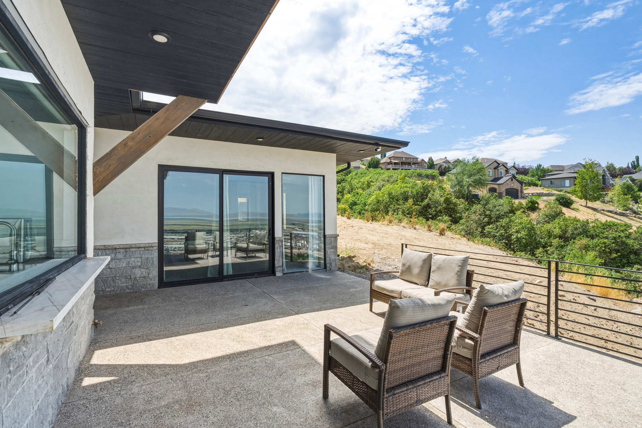 main property photo 64