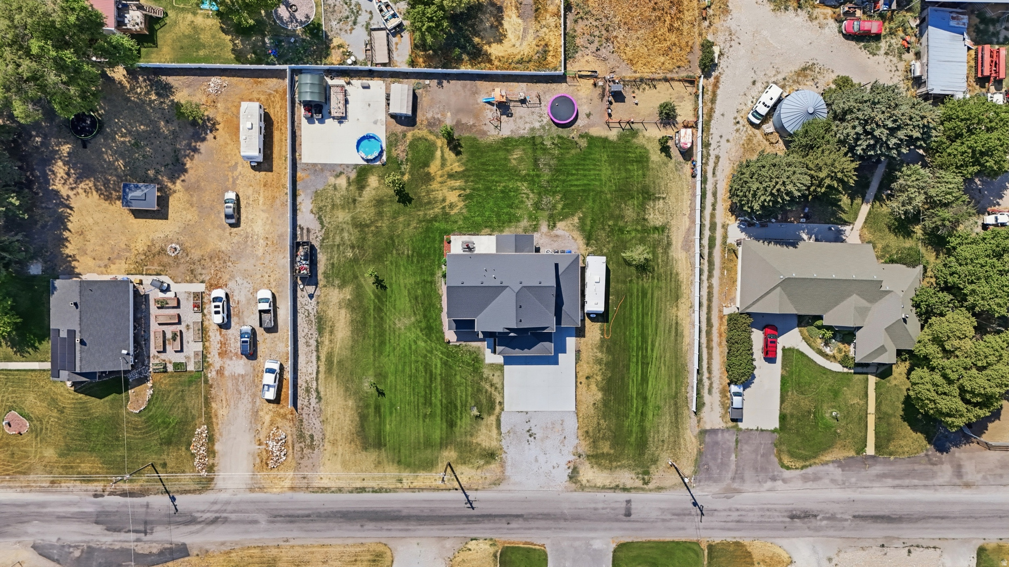 main property photo 49