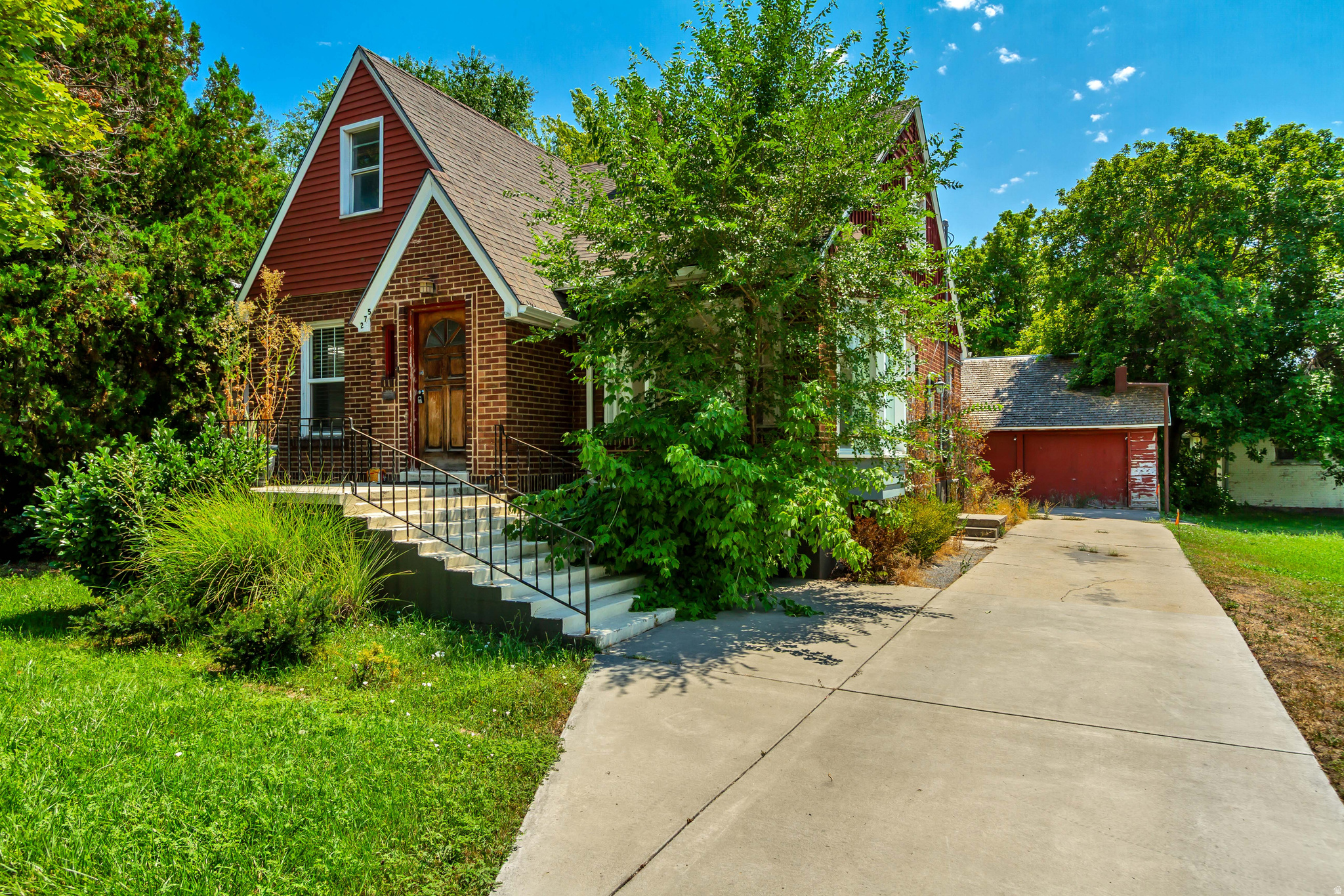 main property photo 29