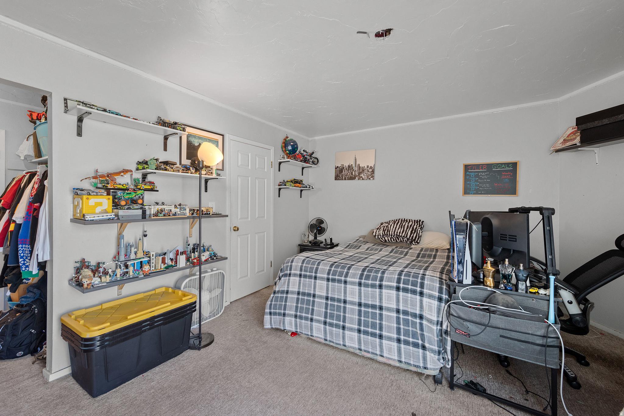 main property photo 9