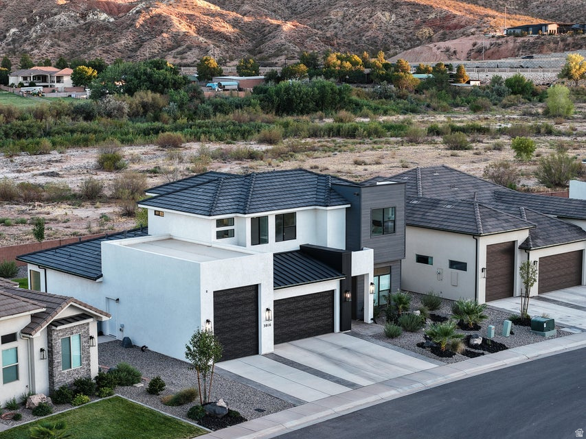 main property photo 74