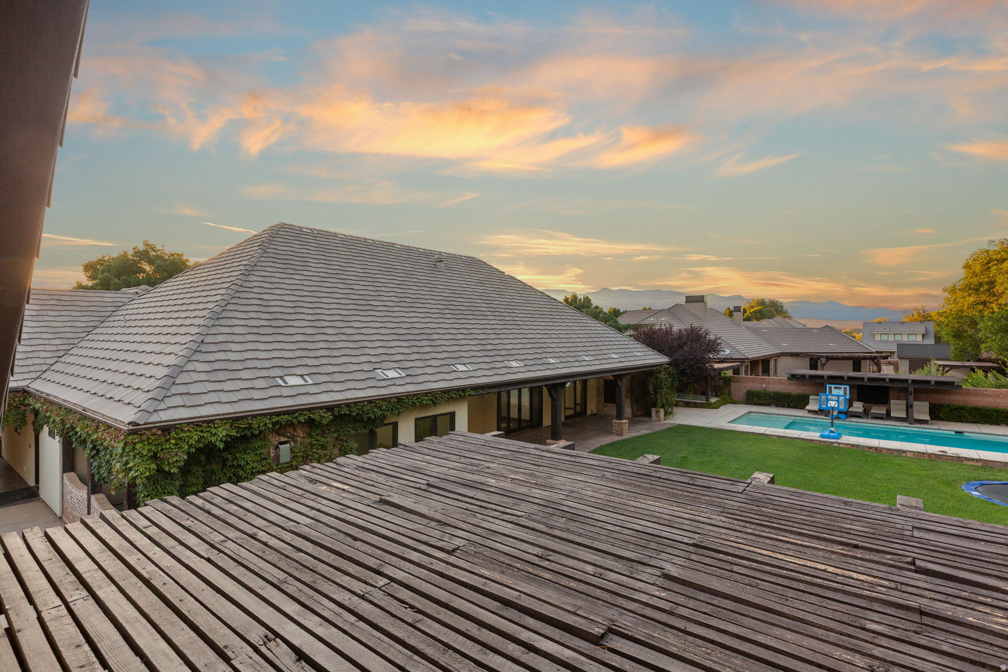 main property photo 66