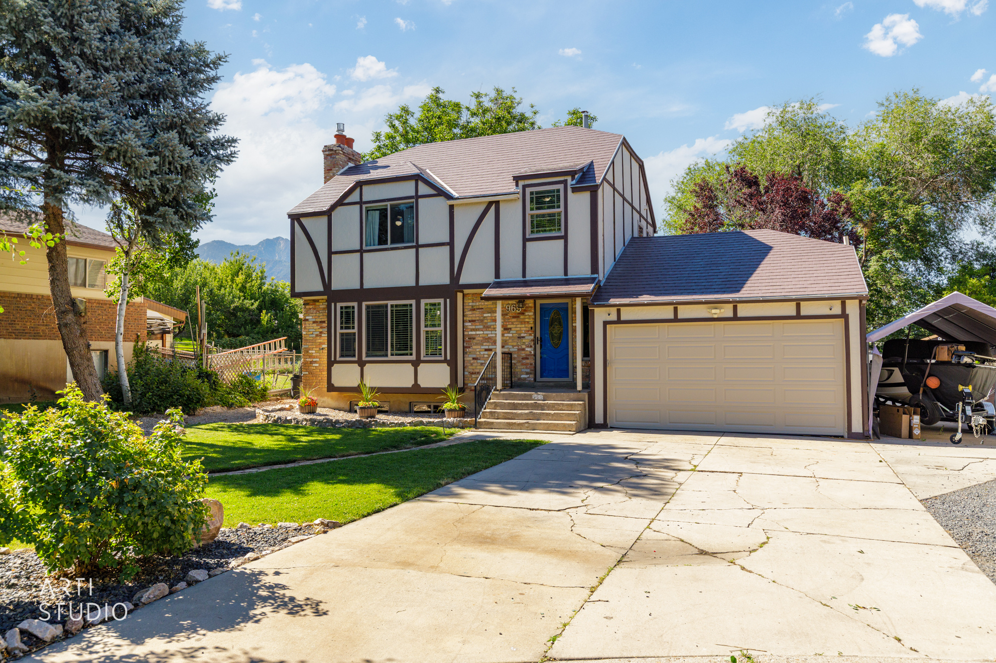 main property photo 1