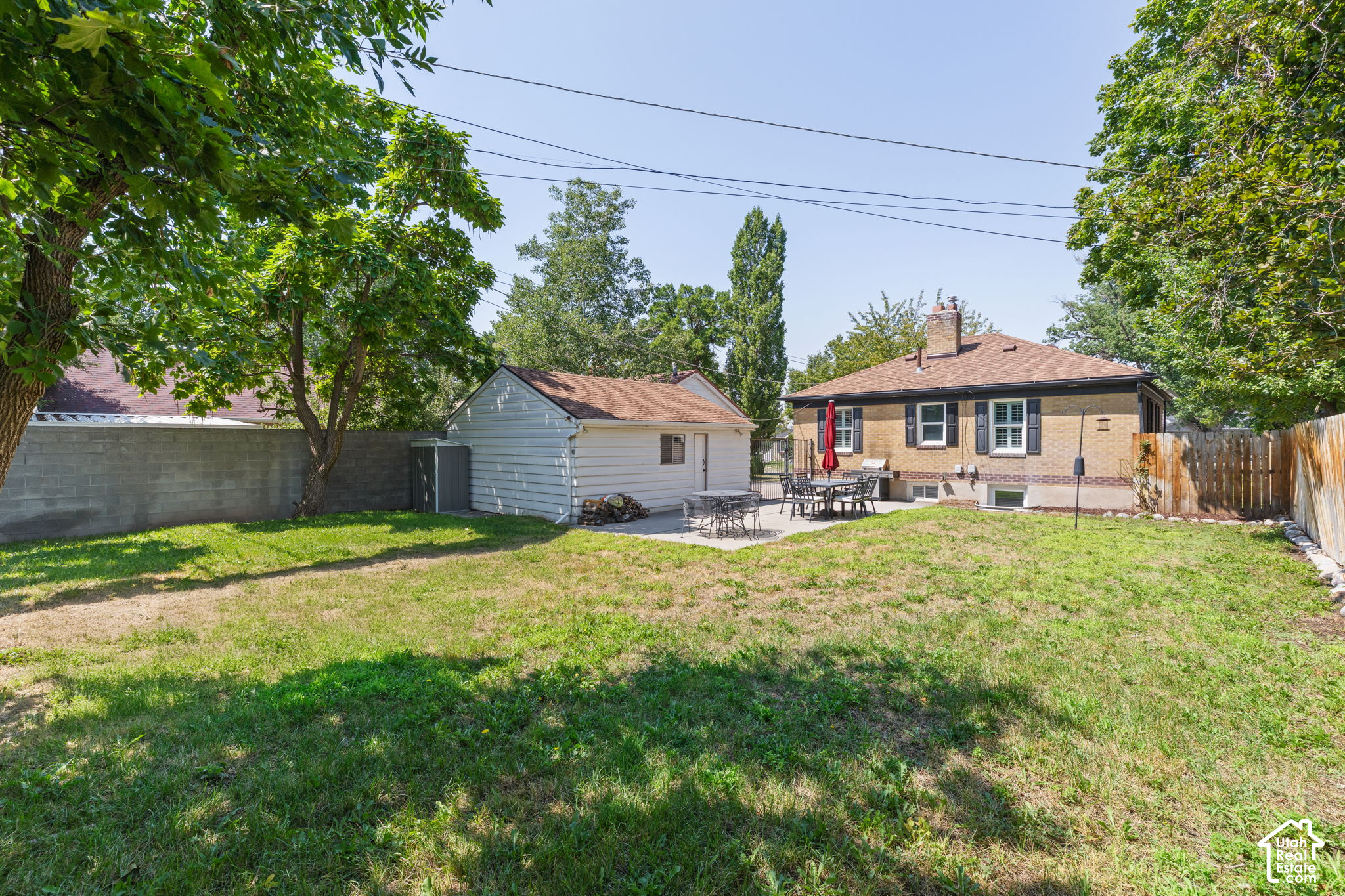 main property photo 32