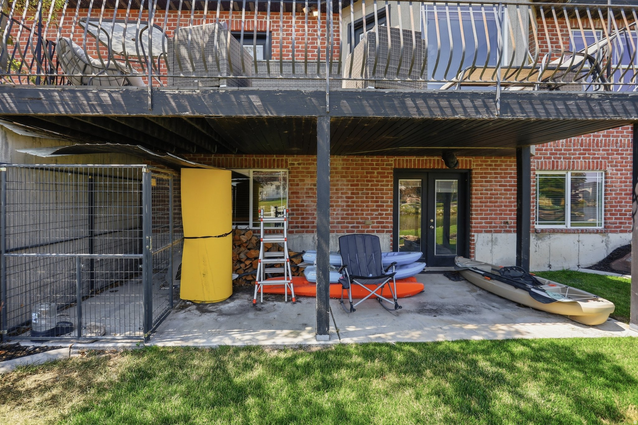 main property photo 32