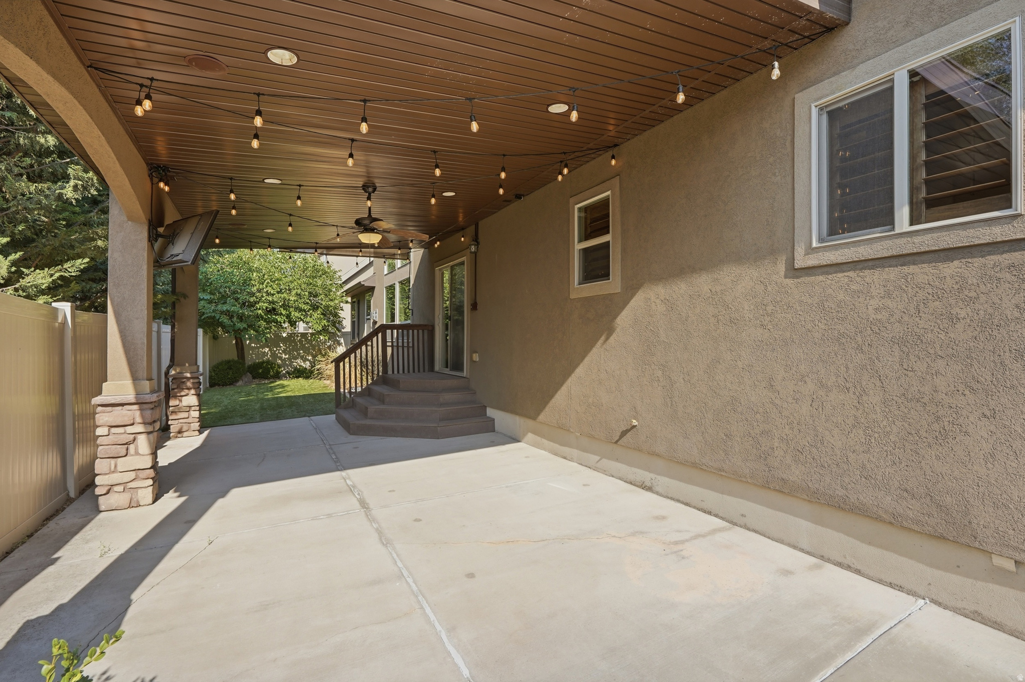 main property photo 46