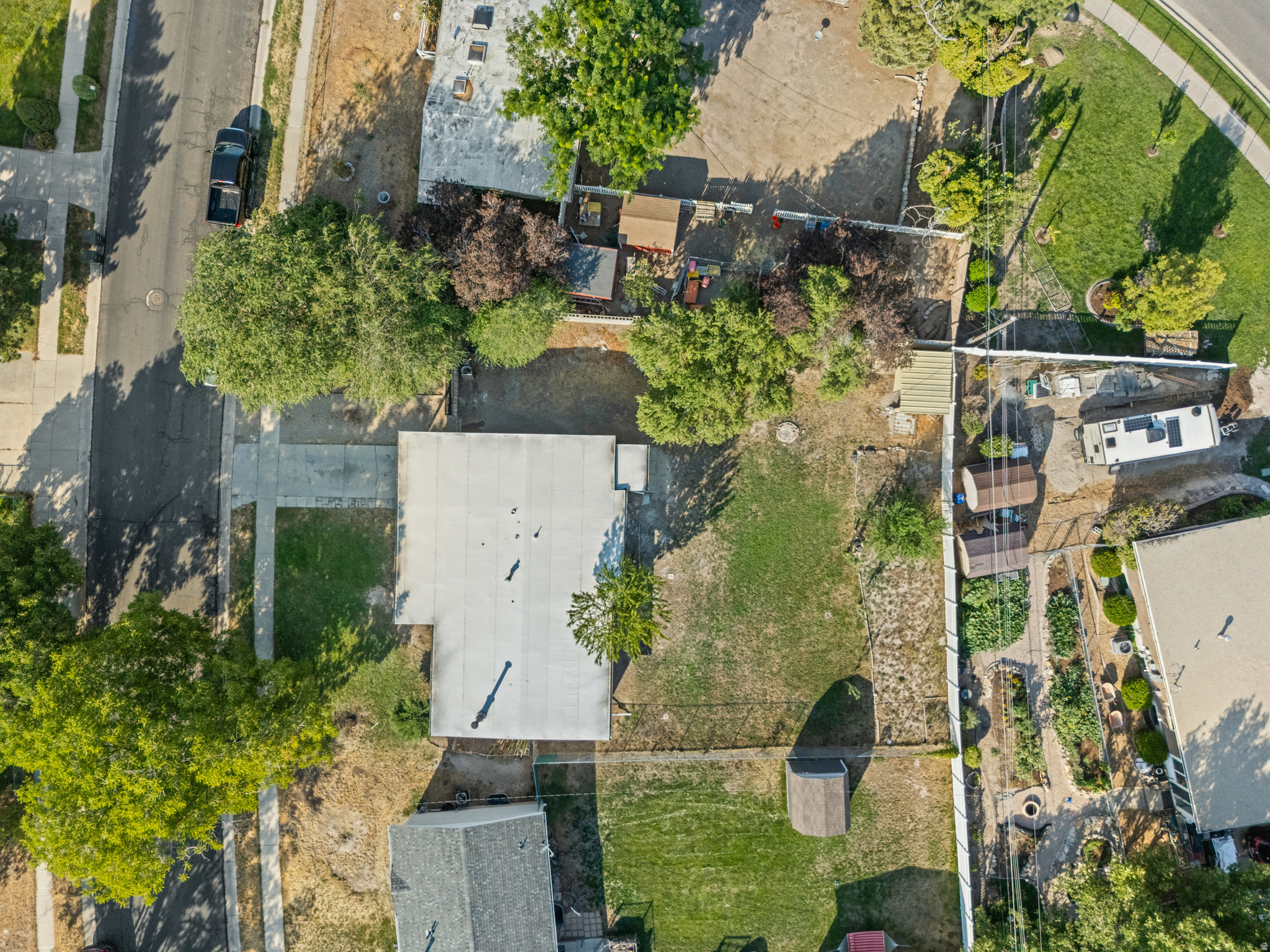 main property photo 32