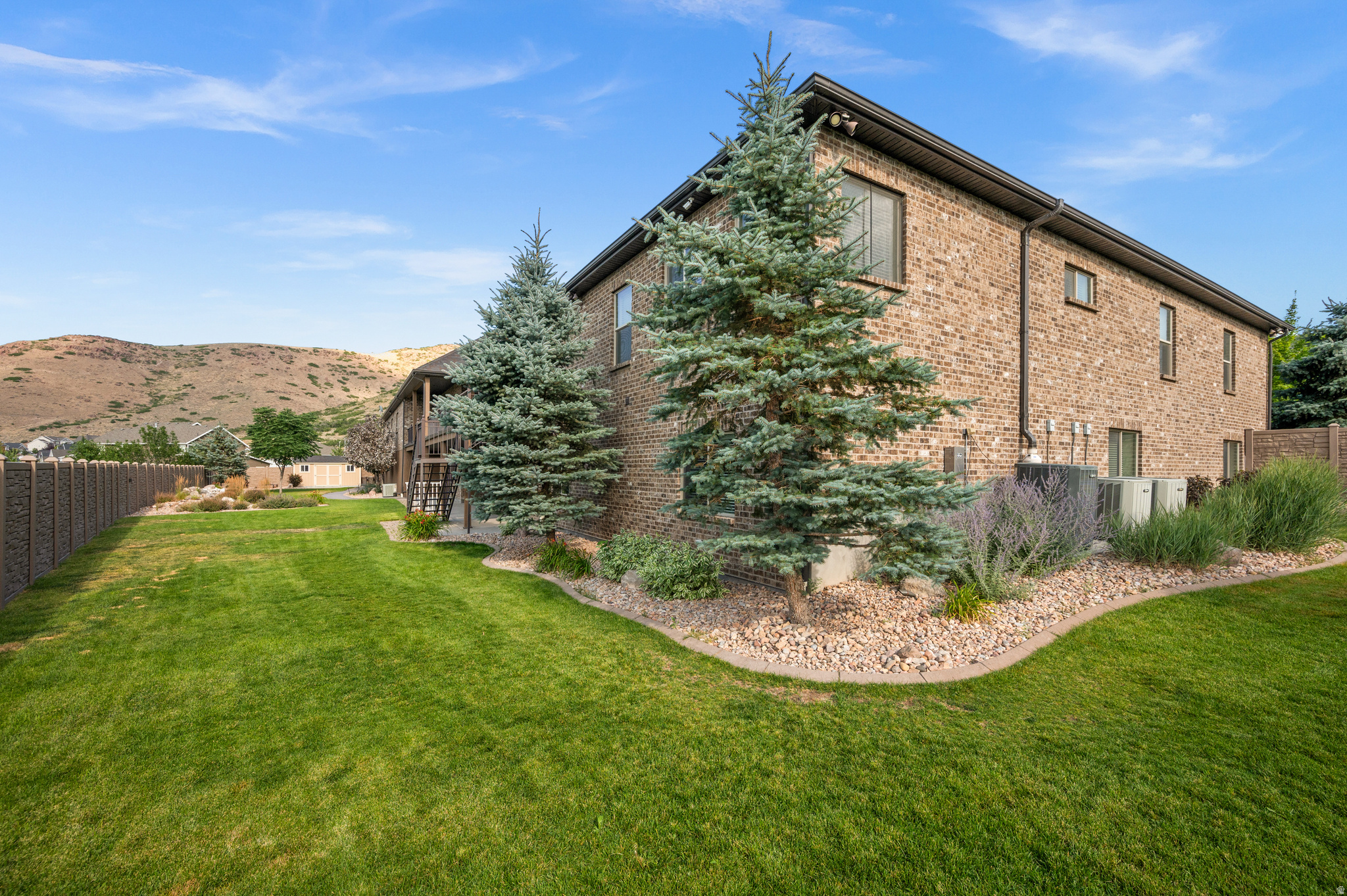 main property photo 45