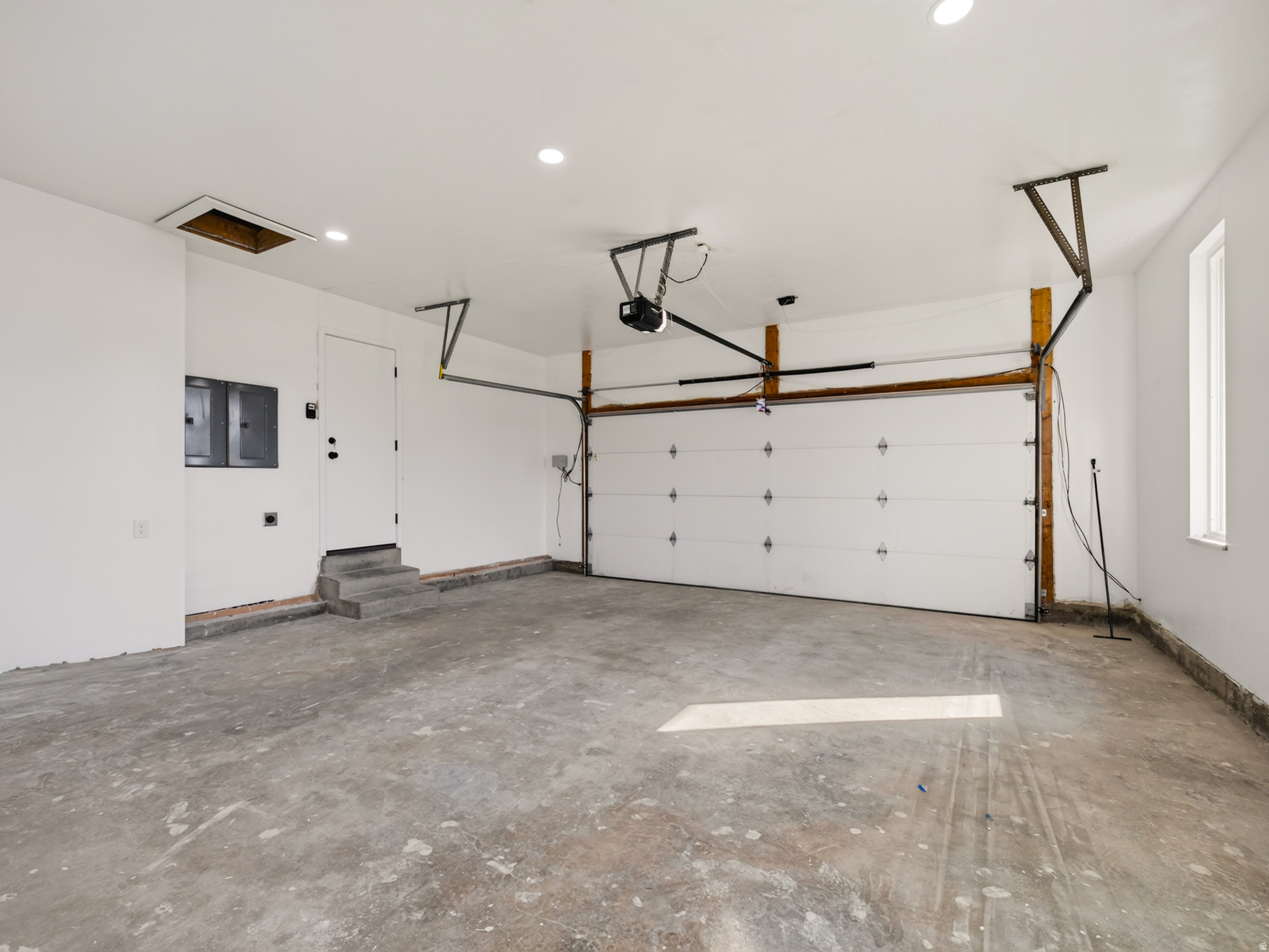main property photo 51