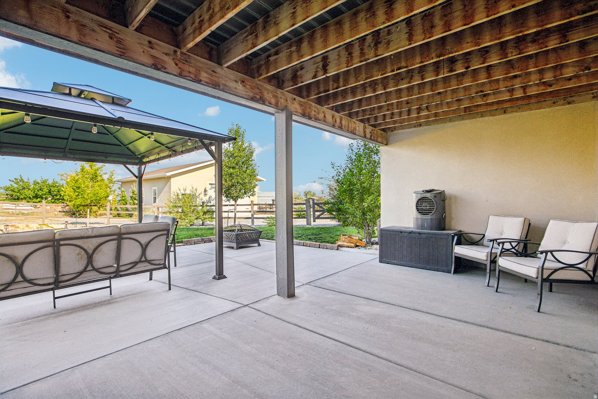 main property photo 45