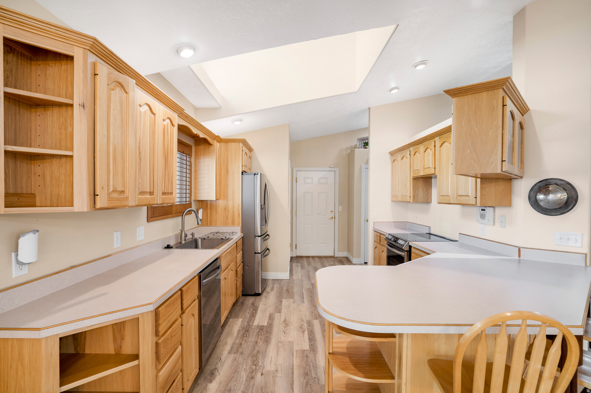 main property photo 11