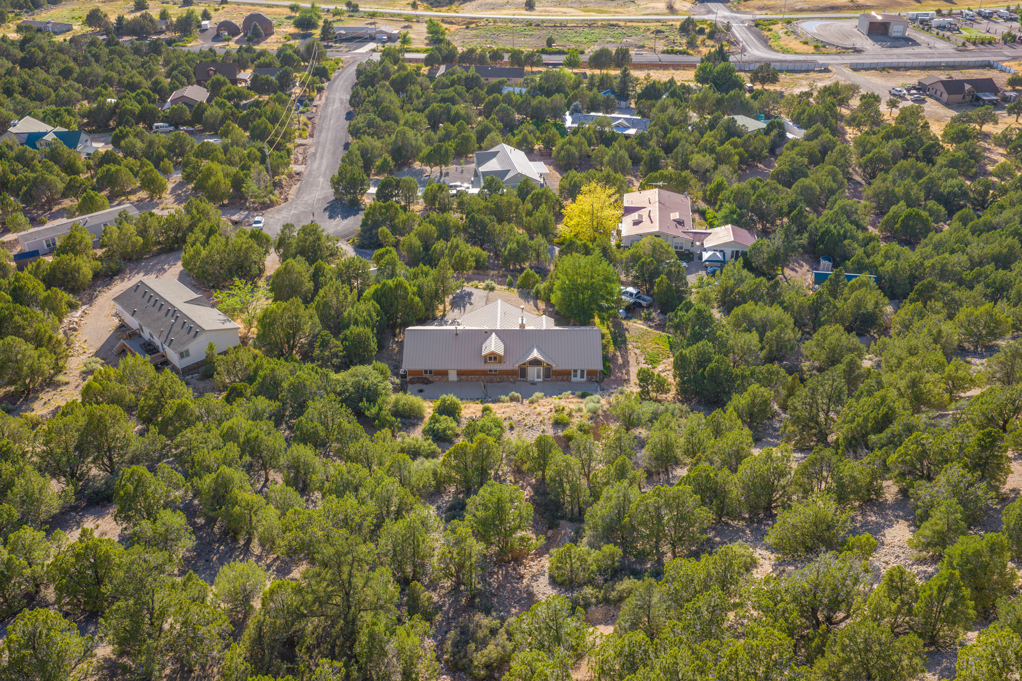 main property photo 29