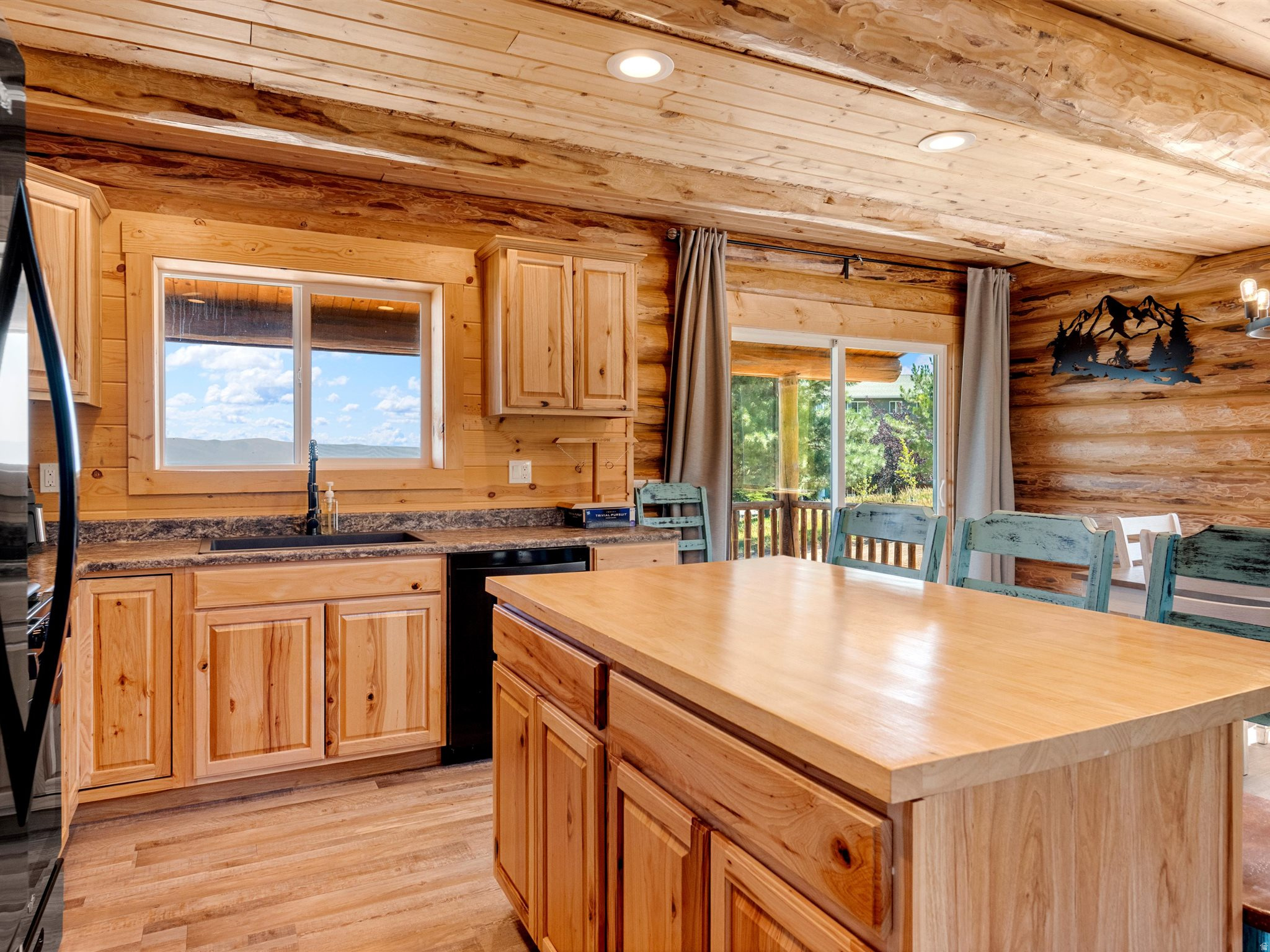 main property photo 9