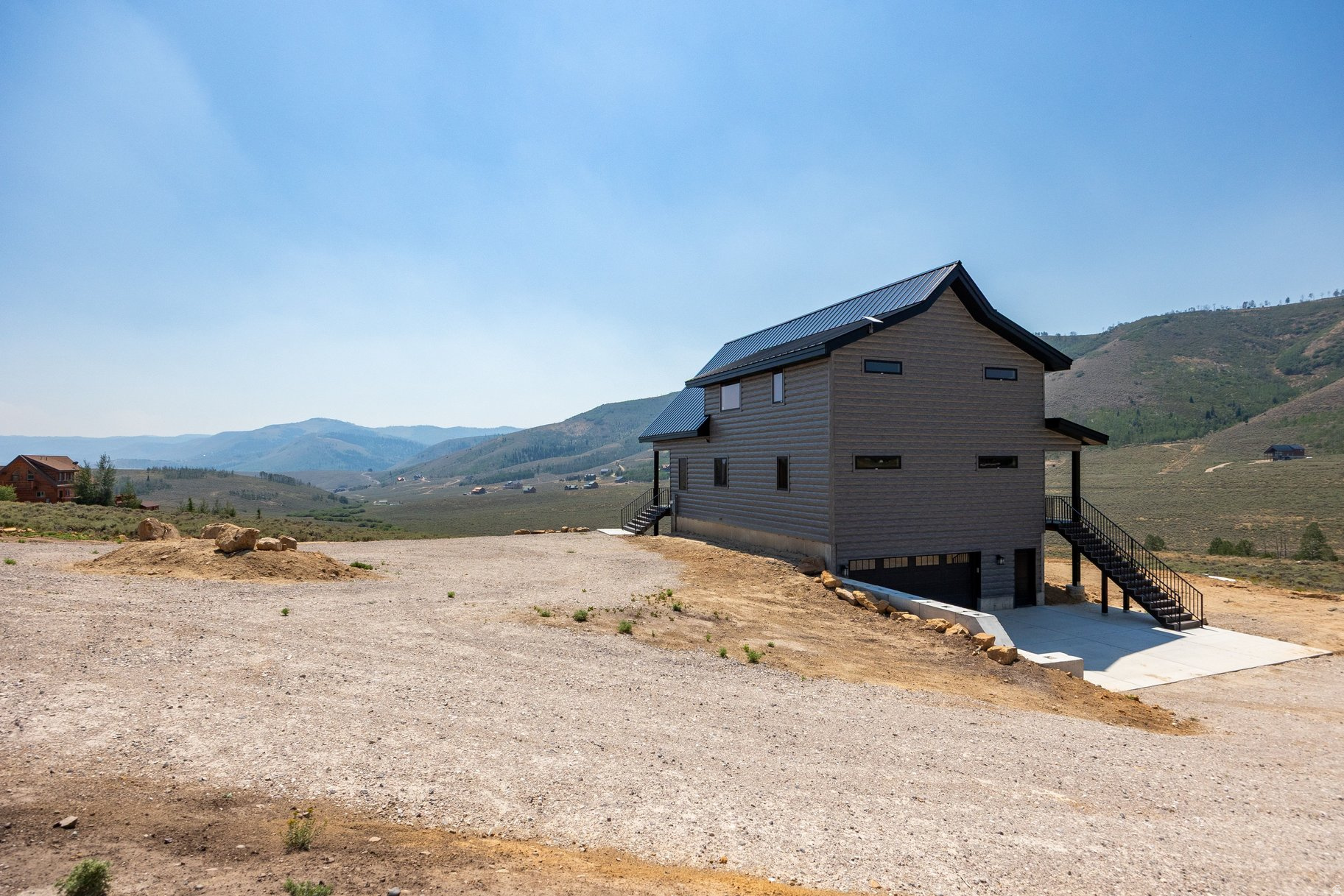 main property photo 41