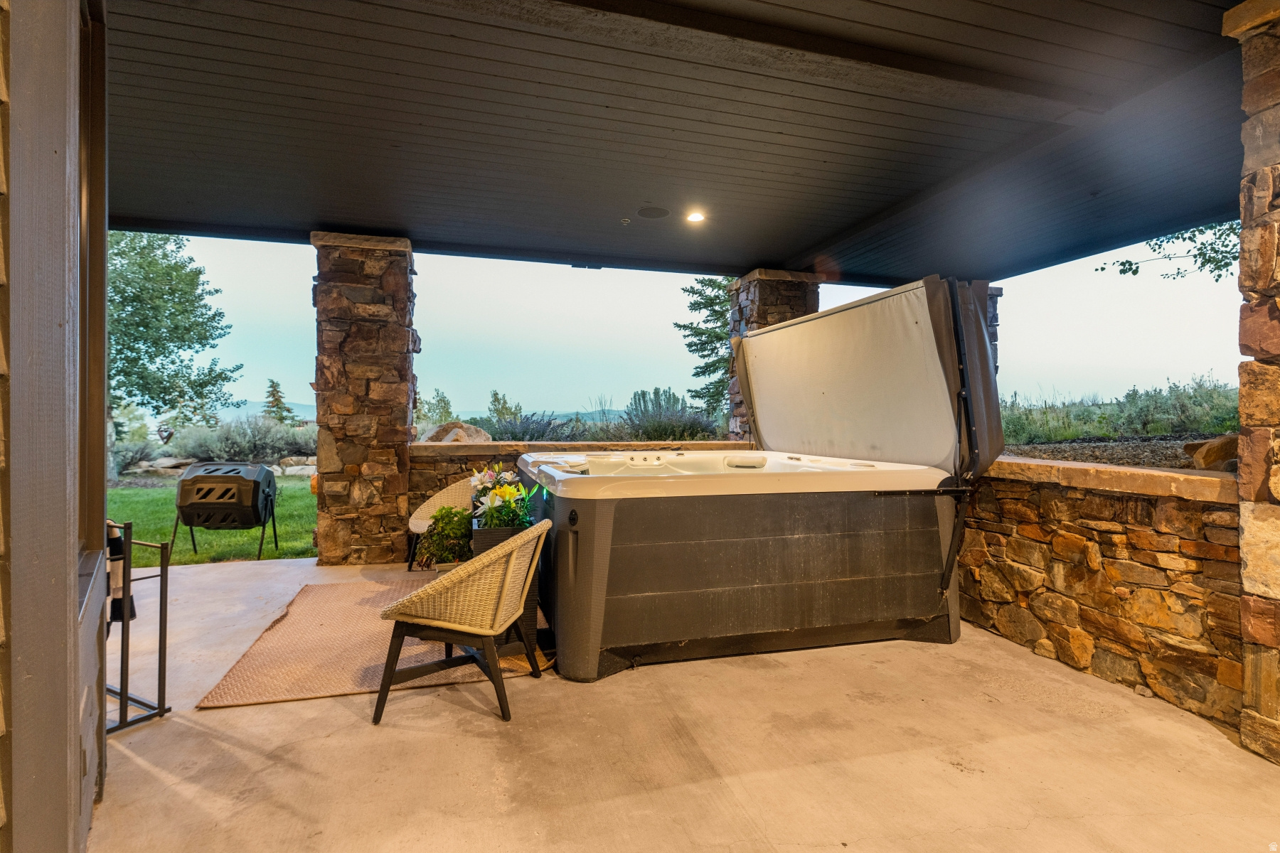 main property photo 54