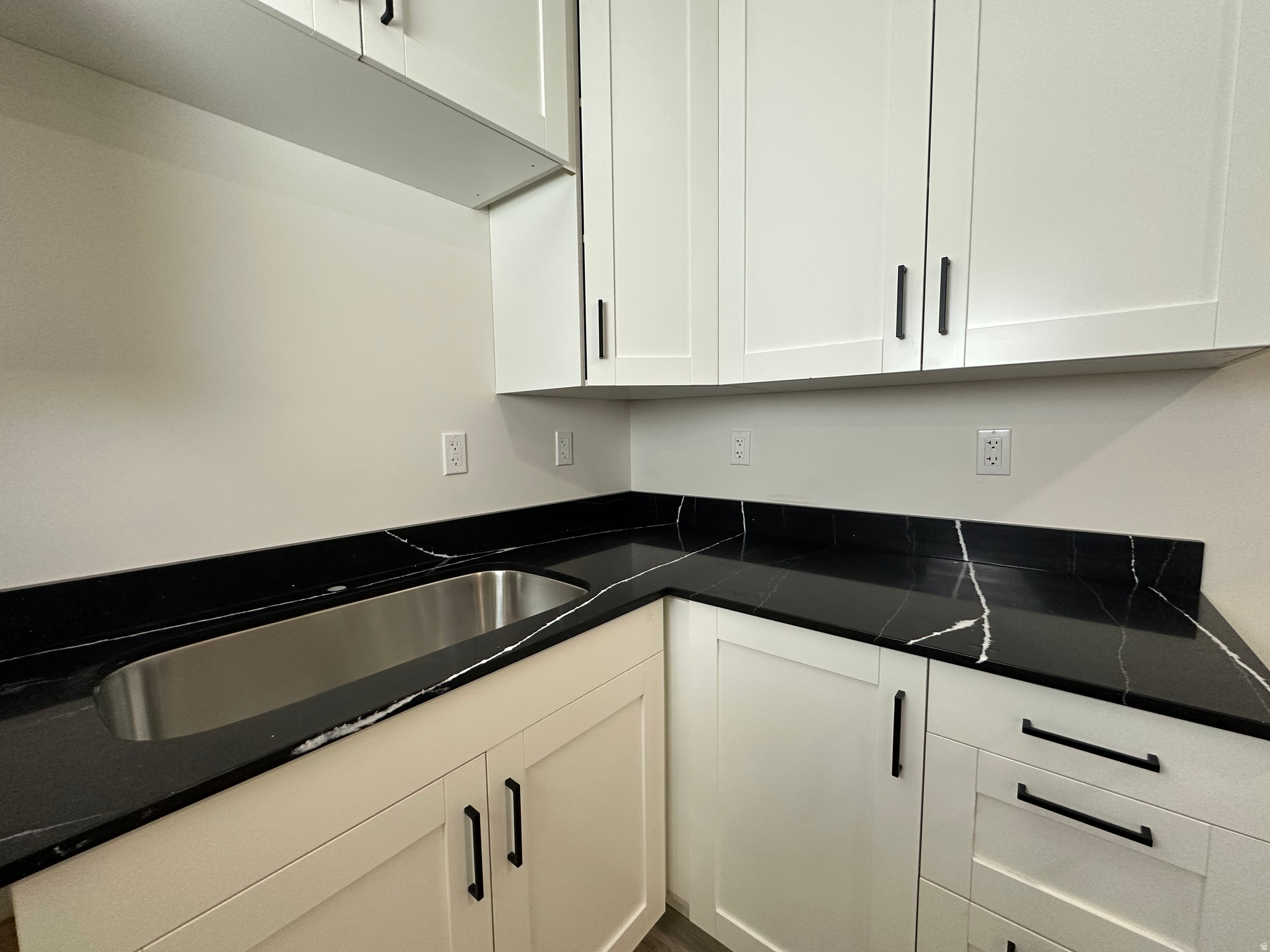 main property photo 75