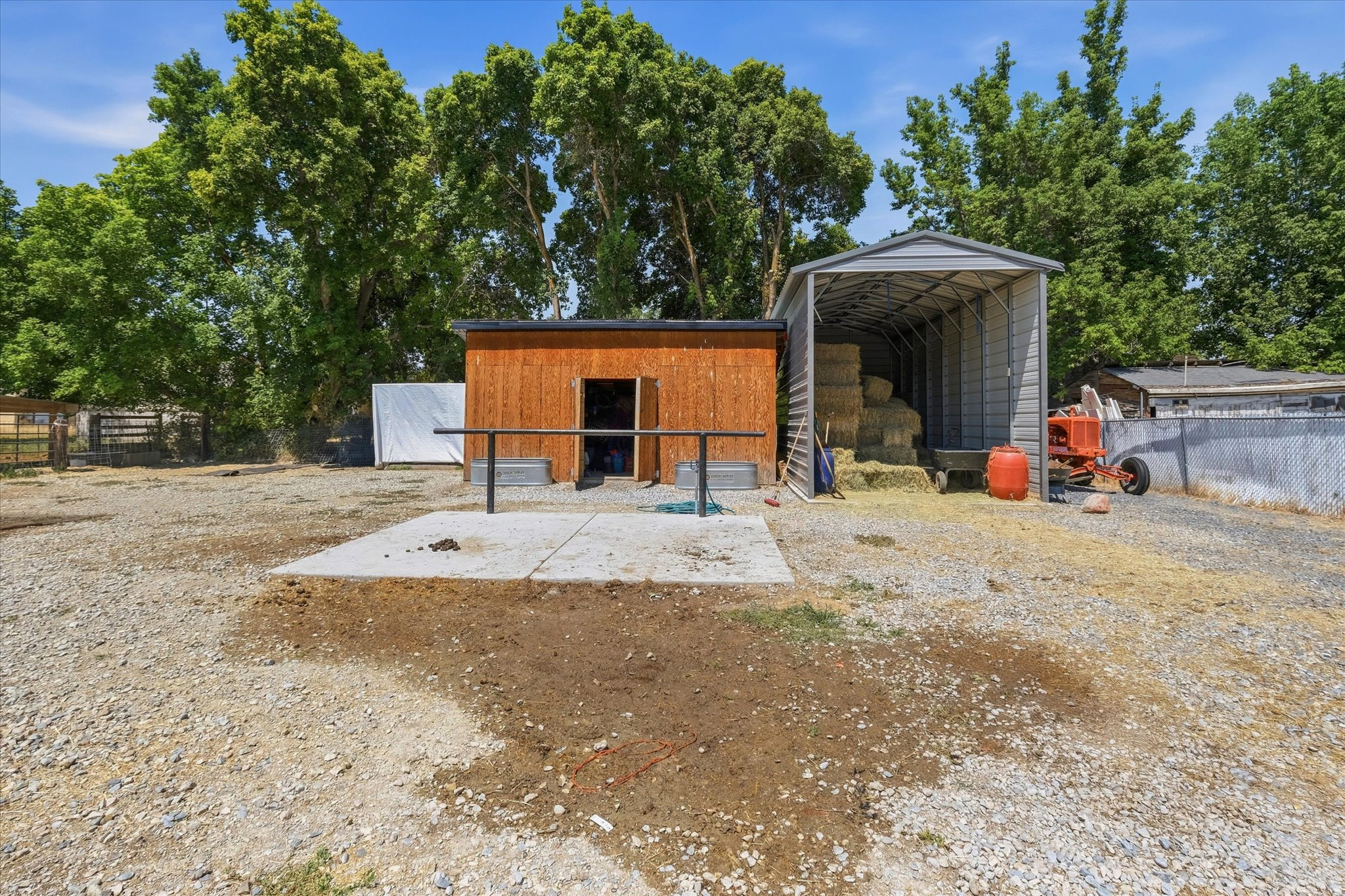 main property photo 35
