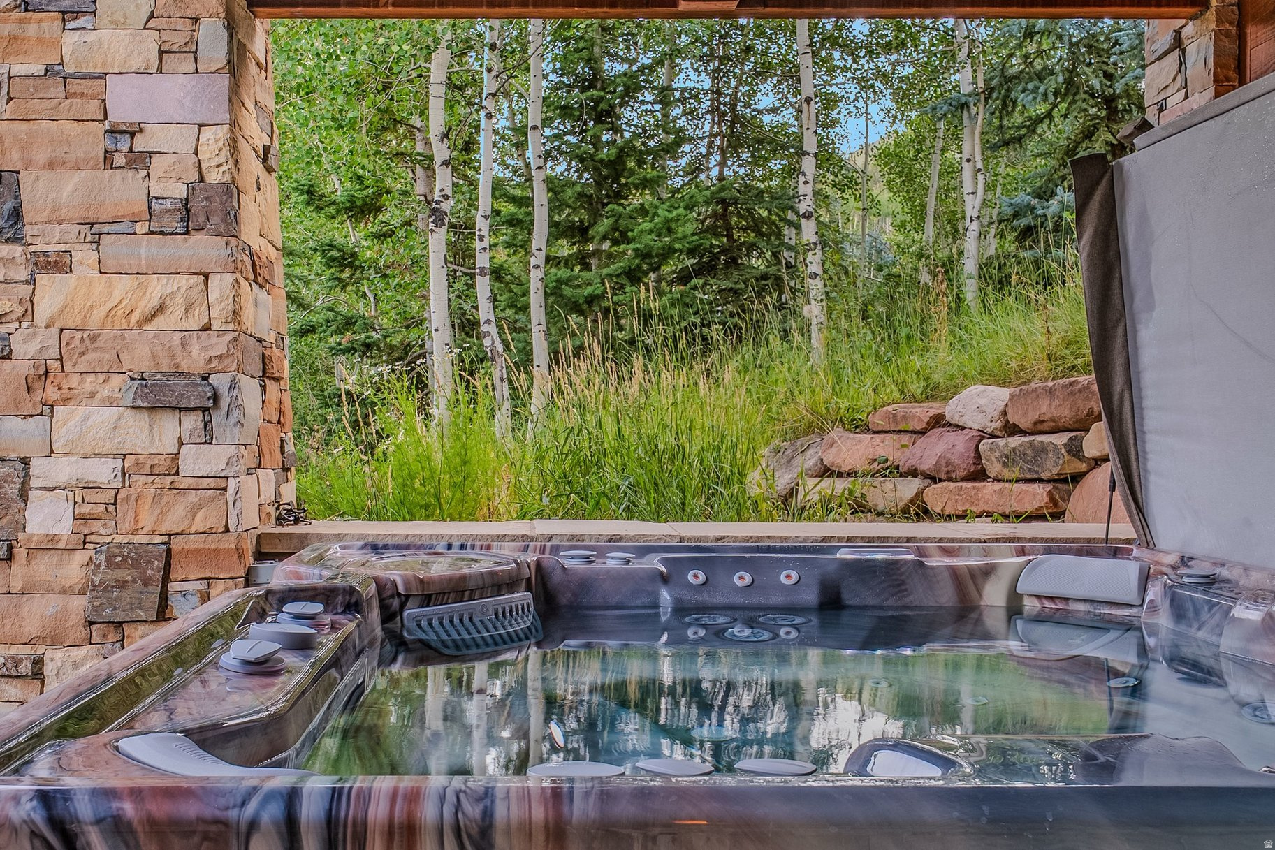 main property photo 35