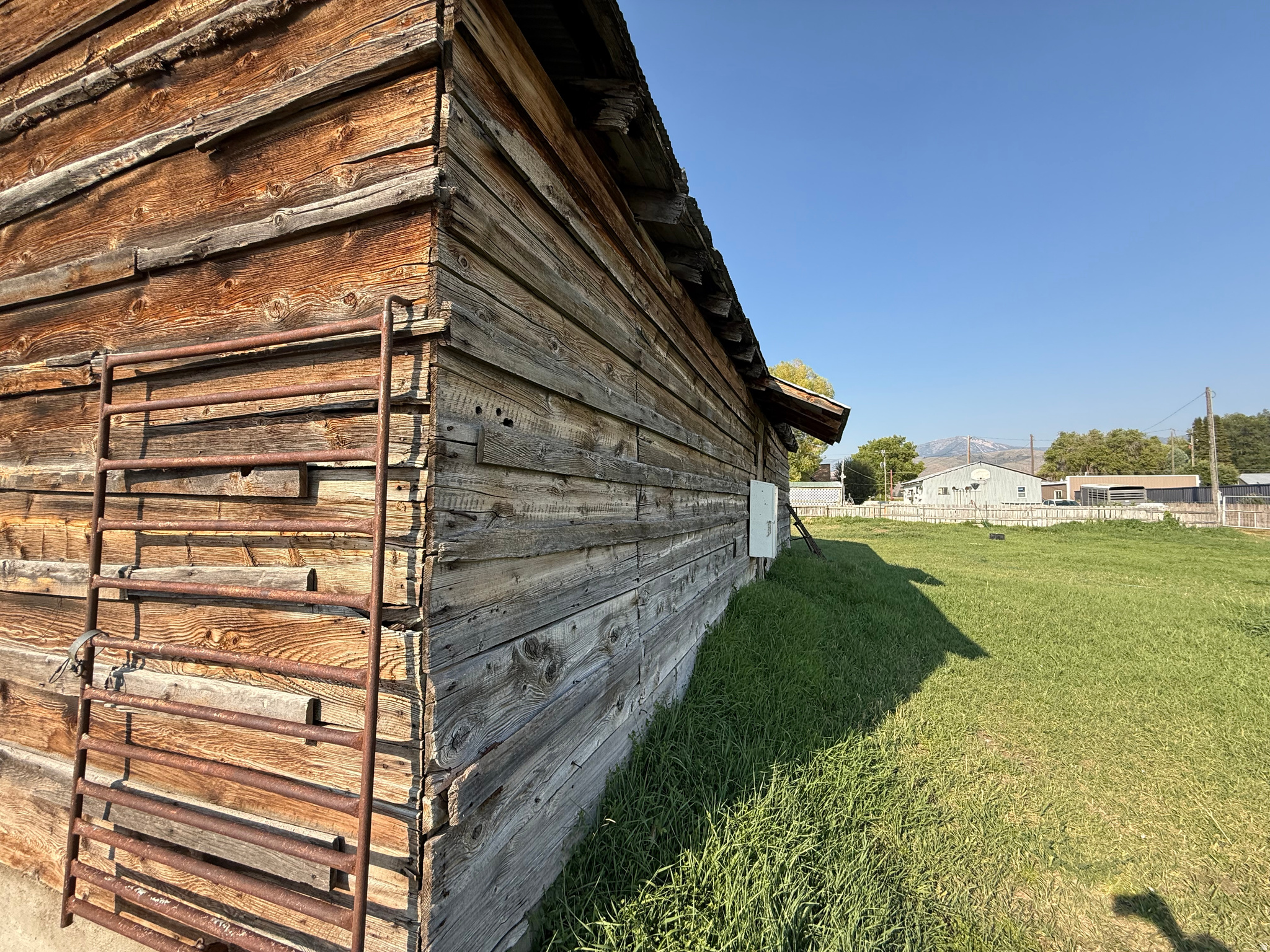 main property photo 19