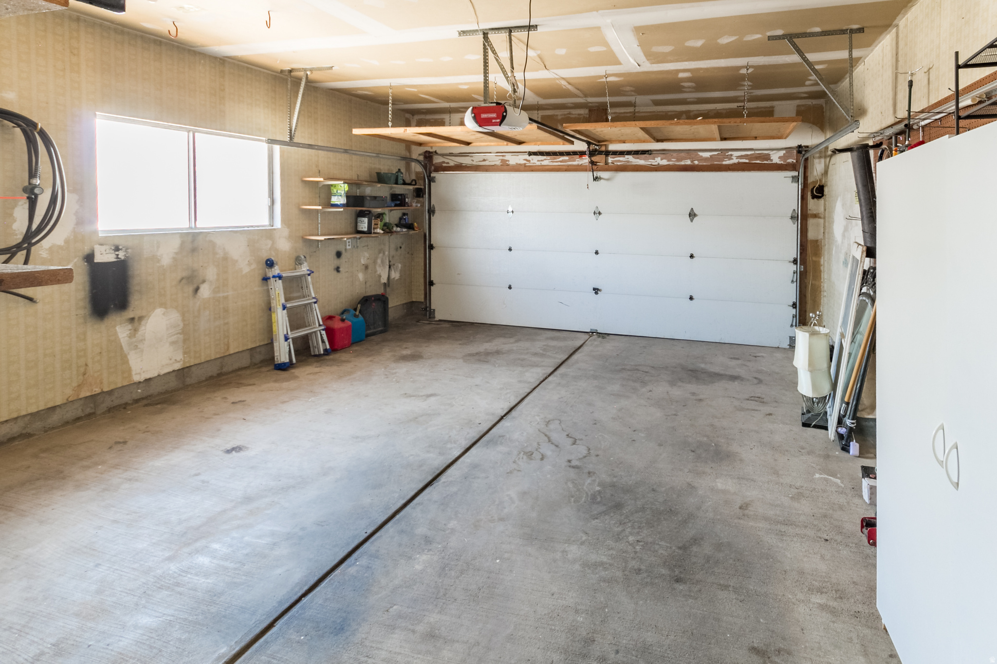 main property photo 44