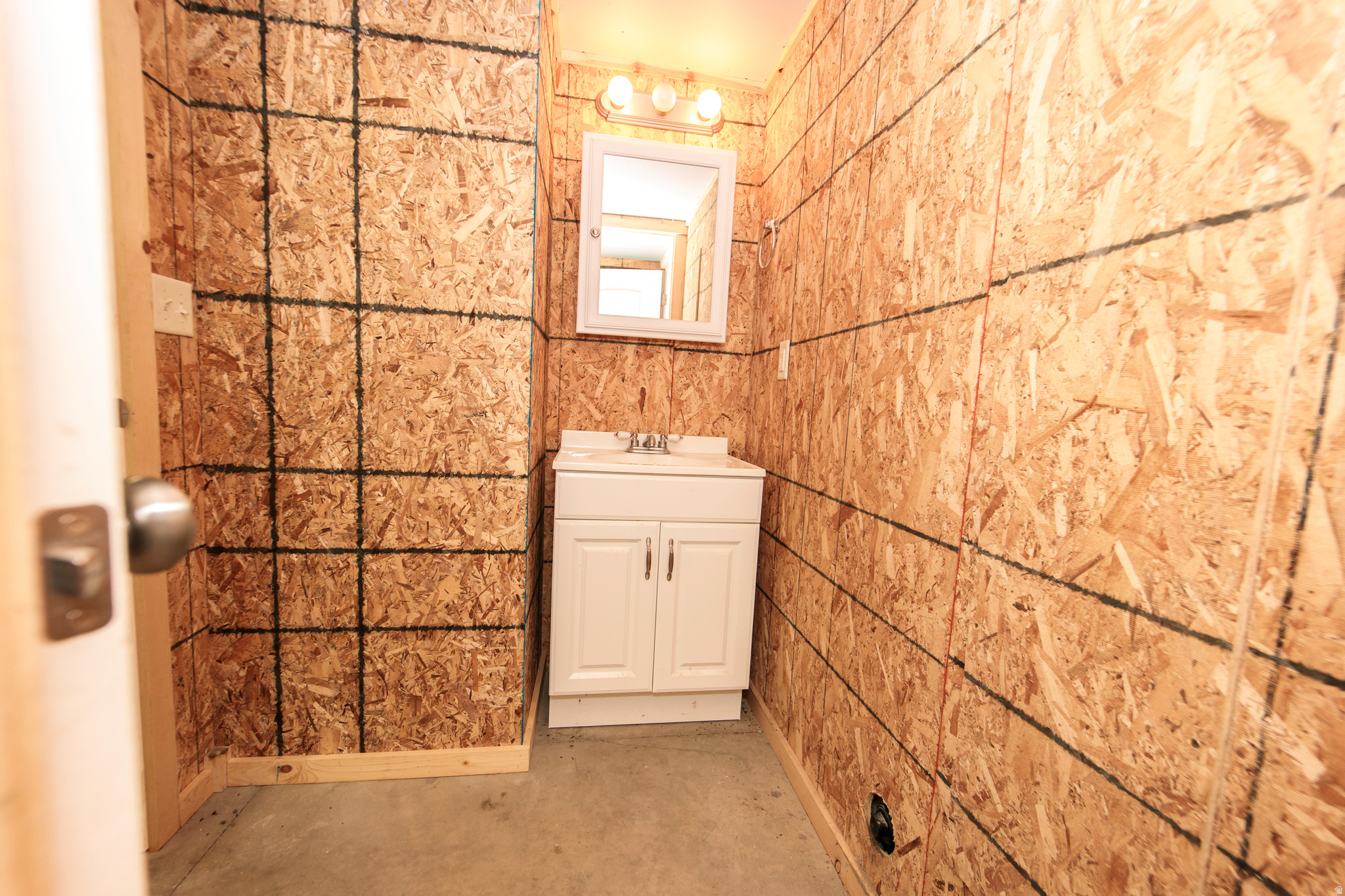 main property photo 50