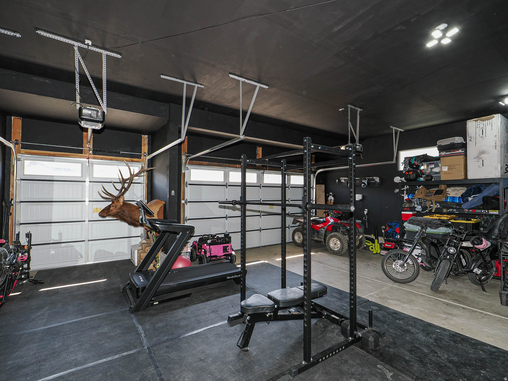 main property photo 45