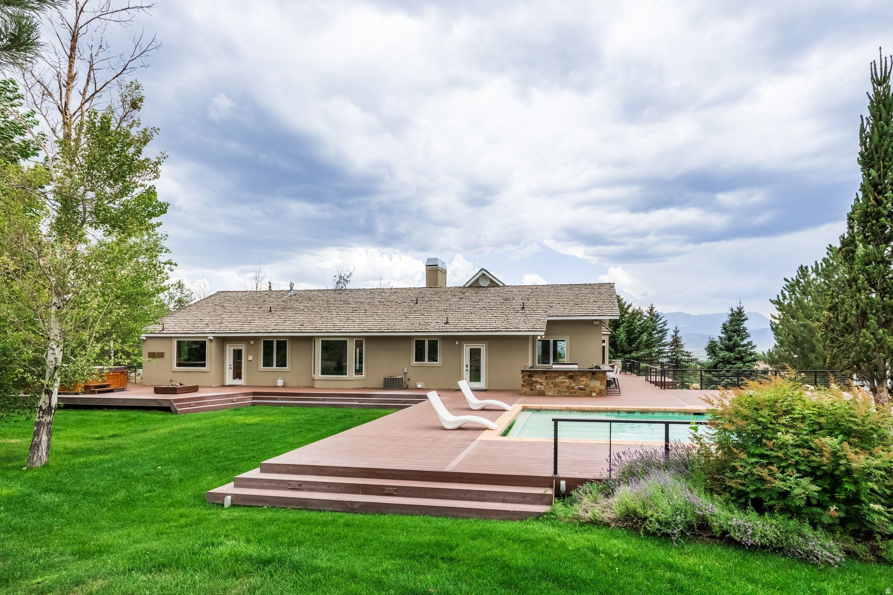 main property photo 66