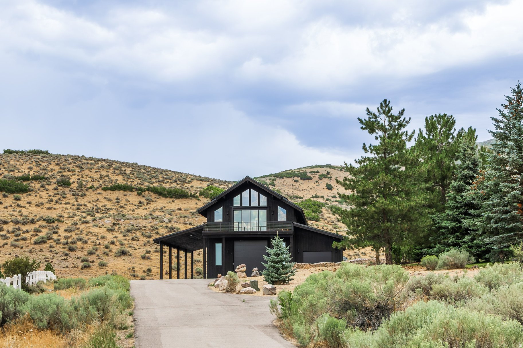 main property photo 74