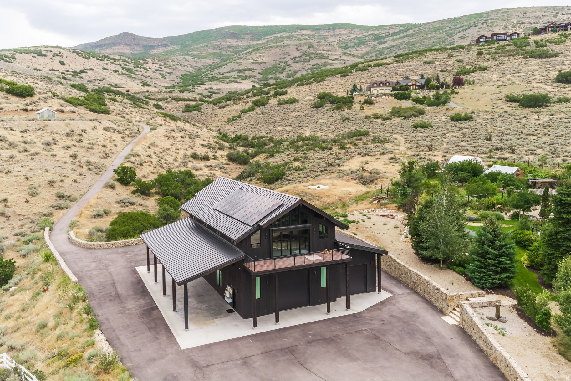 main property photo 77