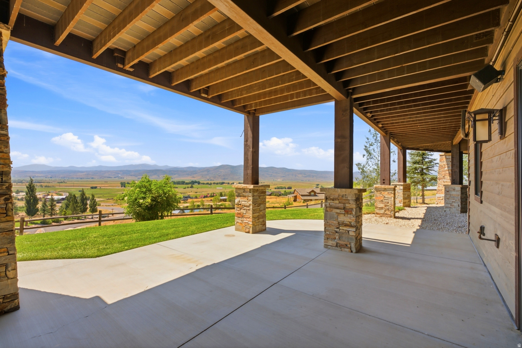 main property photo 53