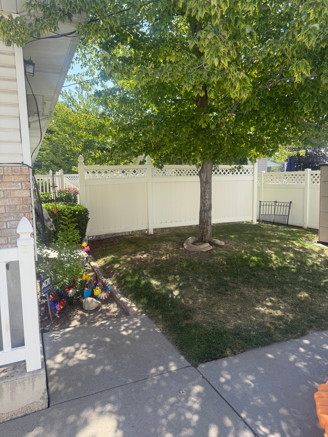 main property photo 6