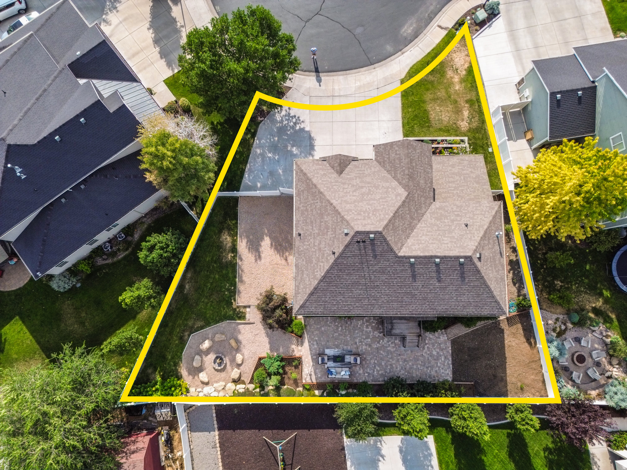 main property photo 49