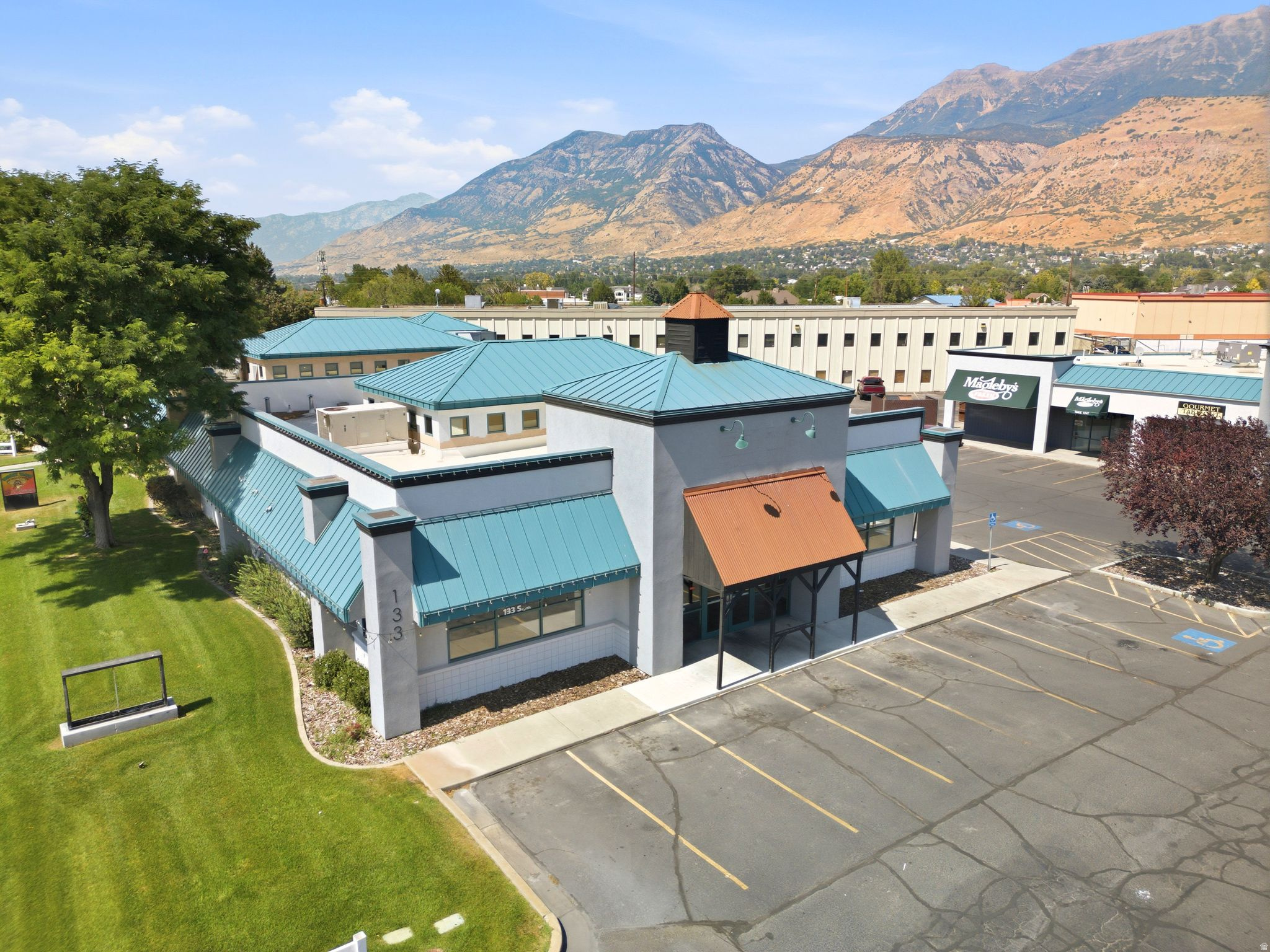main property photo 1