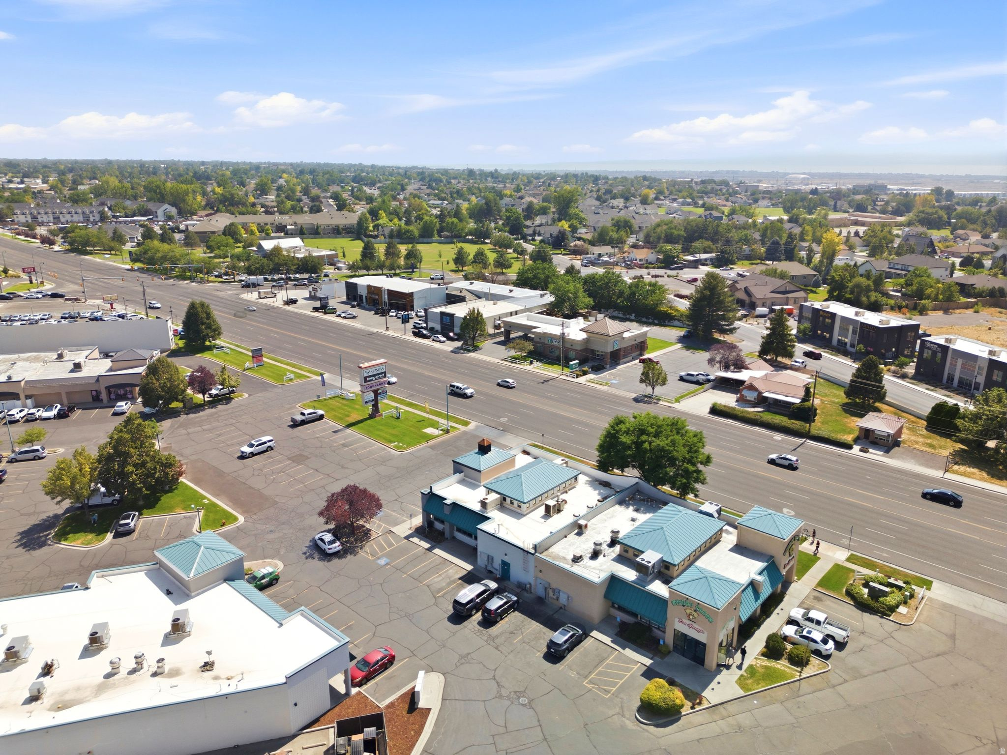 main property photo 10