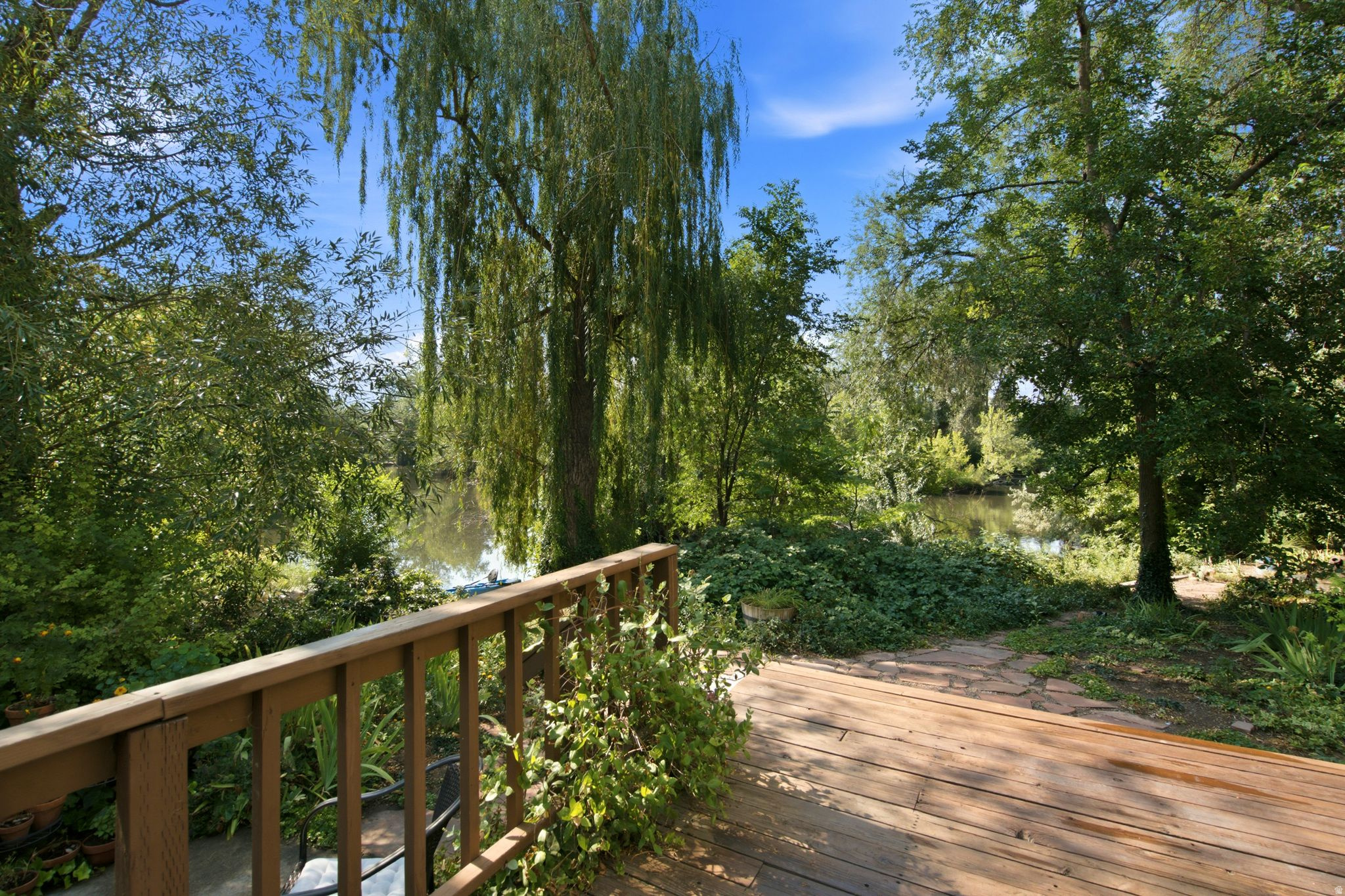 main property photo 33