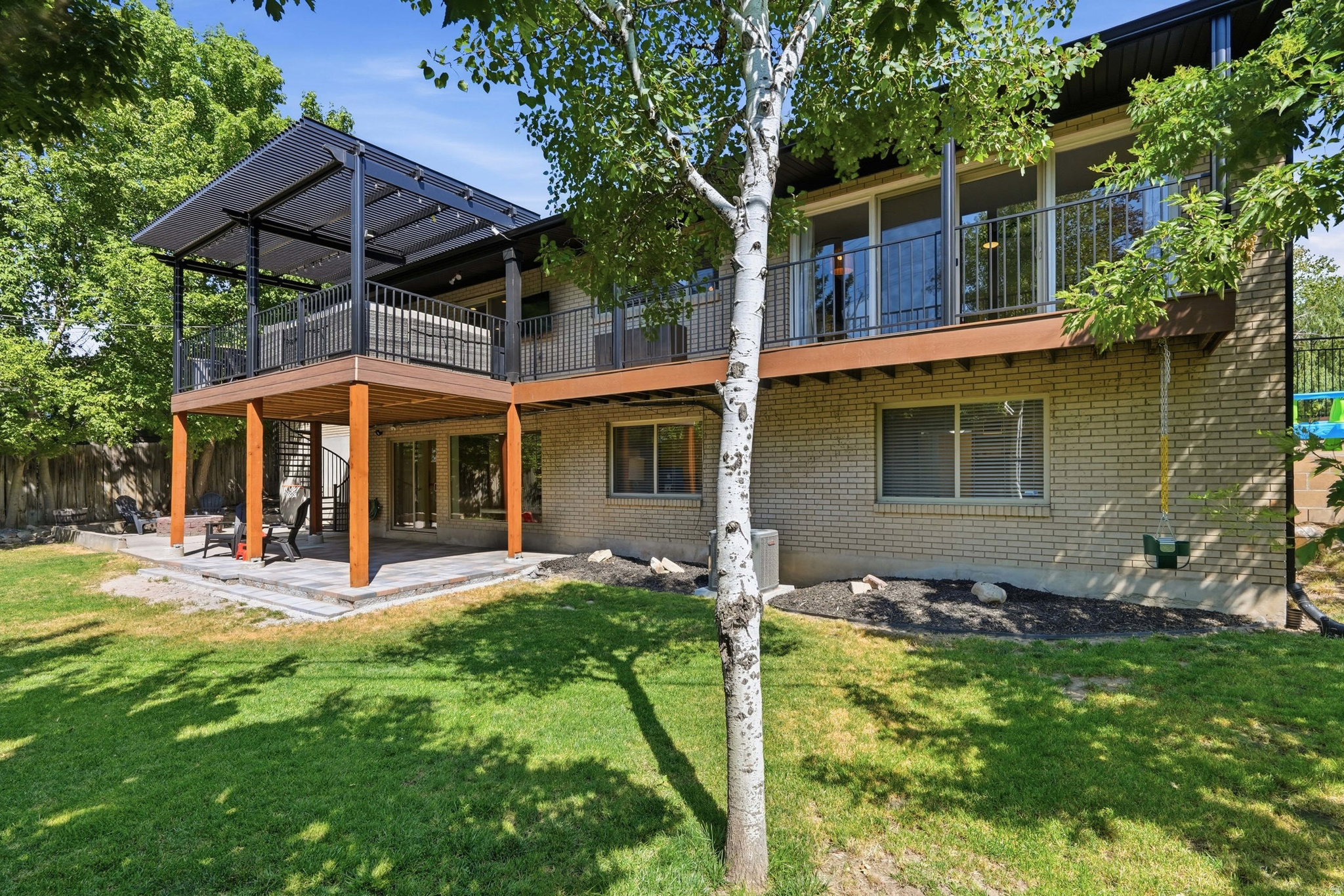 main property photo 45