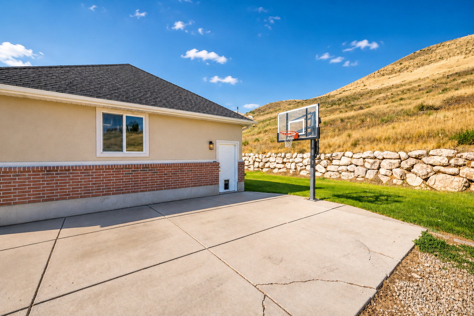 main property photo 62