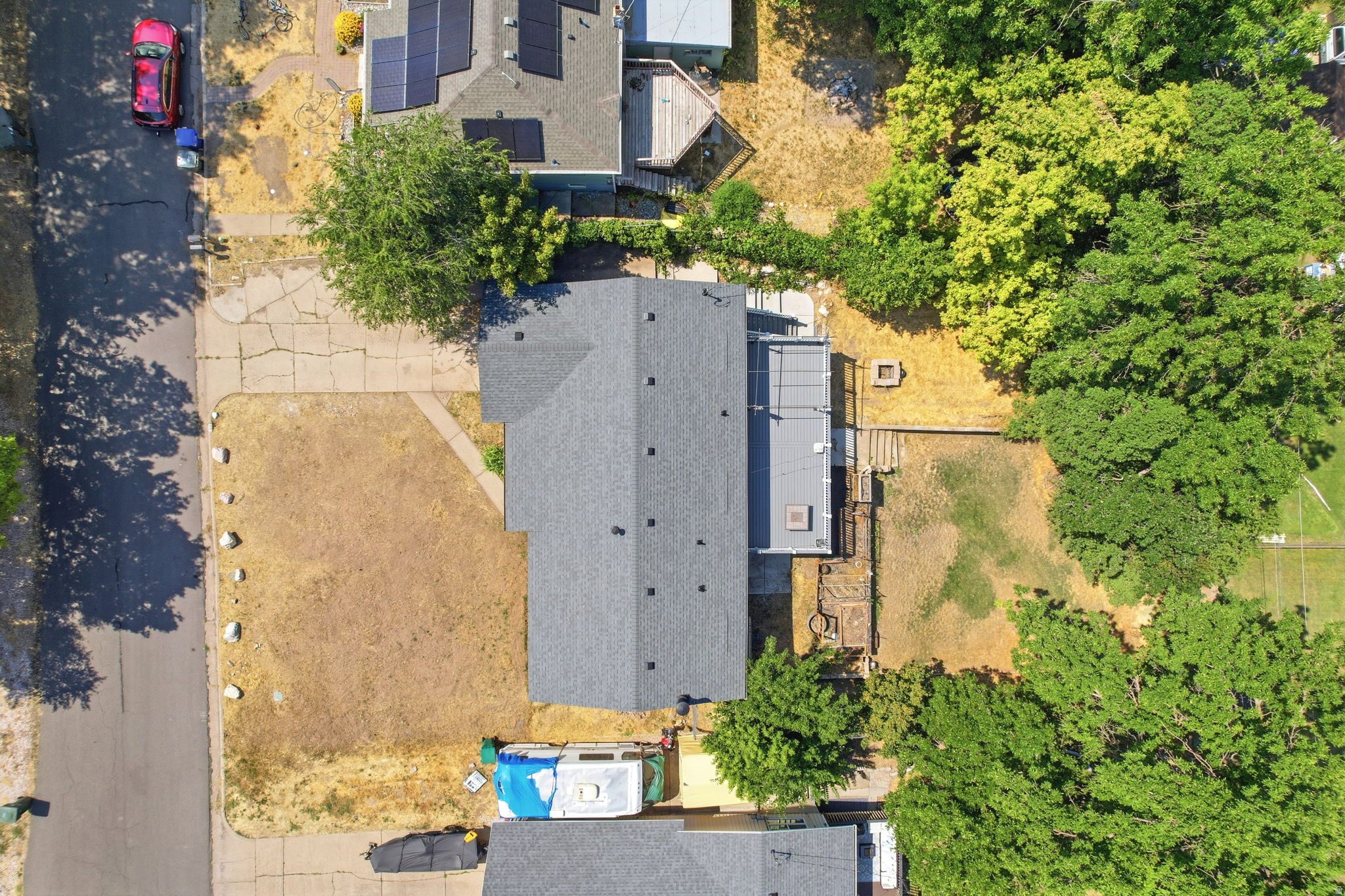 main property photo 29