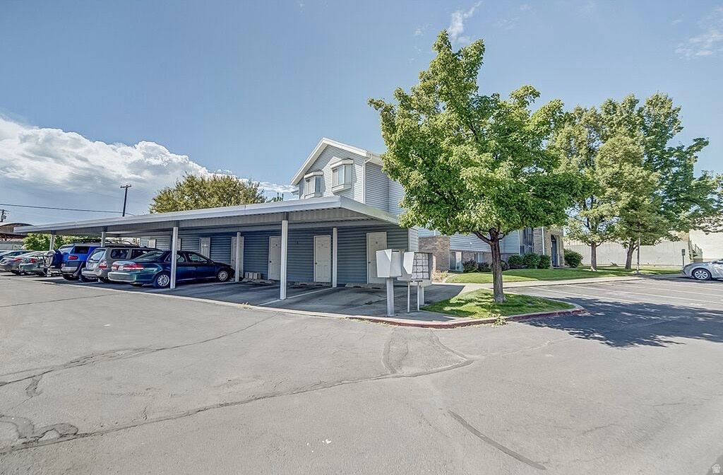 main property photo 10