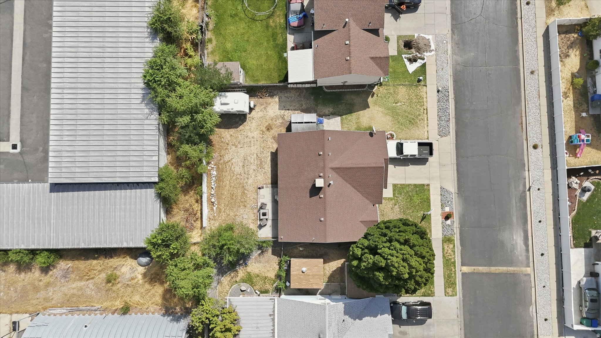 main property photo 16