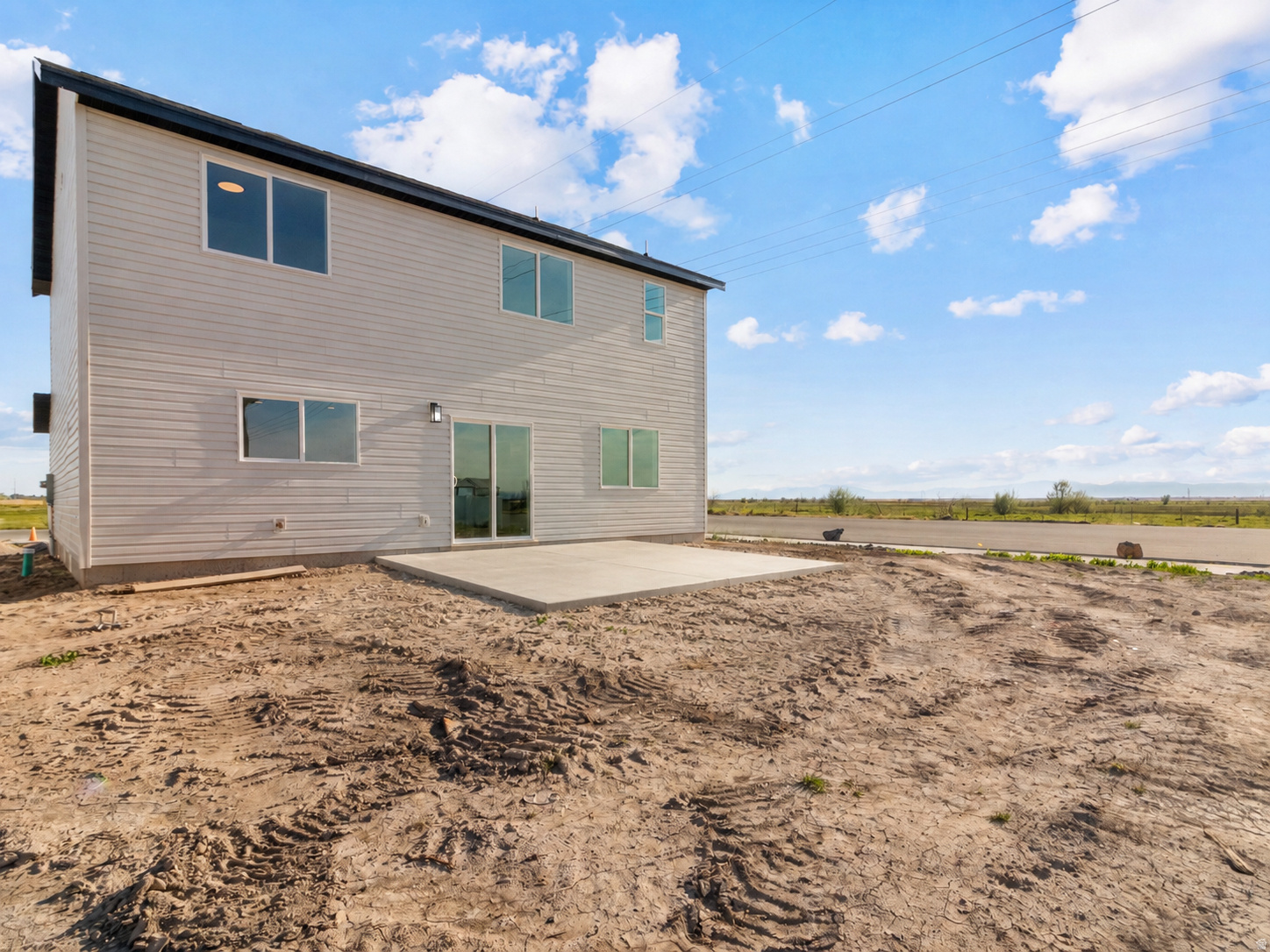 main property photo 25
