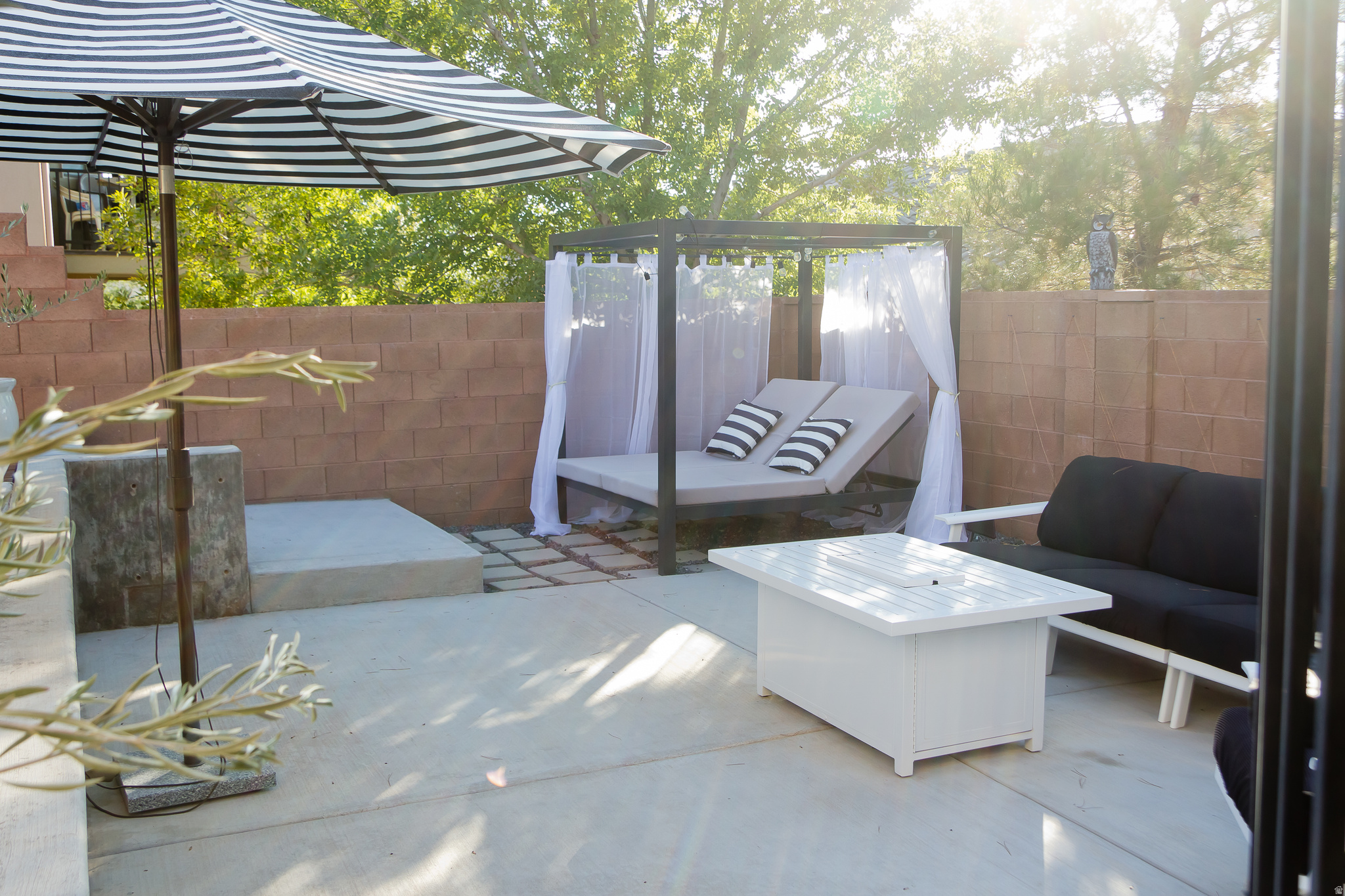 main property photo 59
