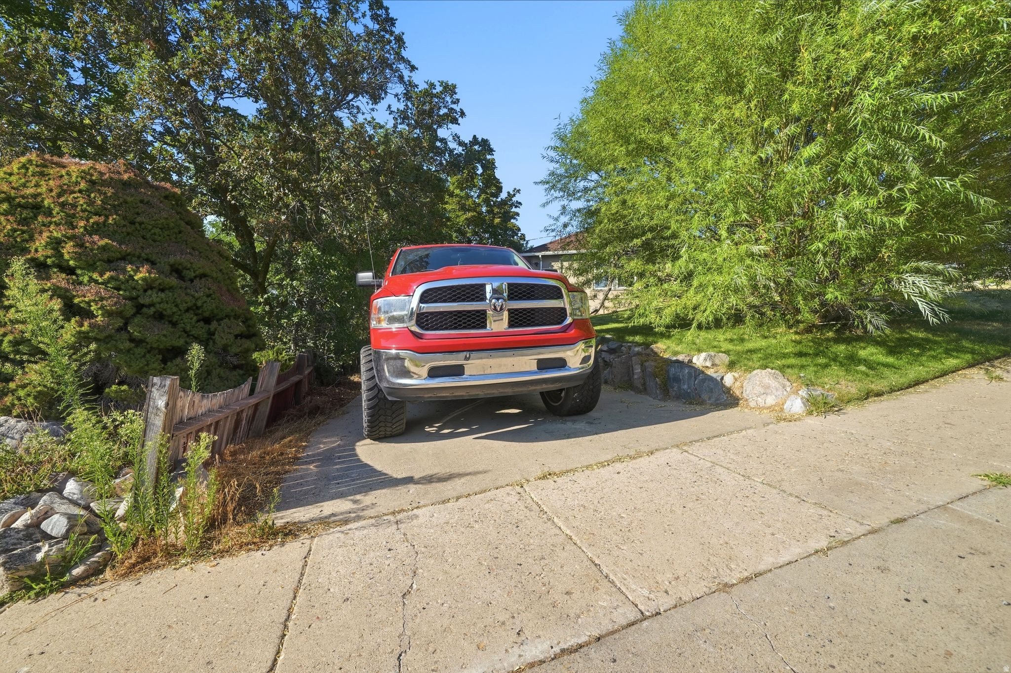 main property photo 40