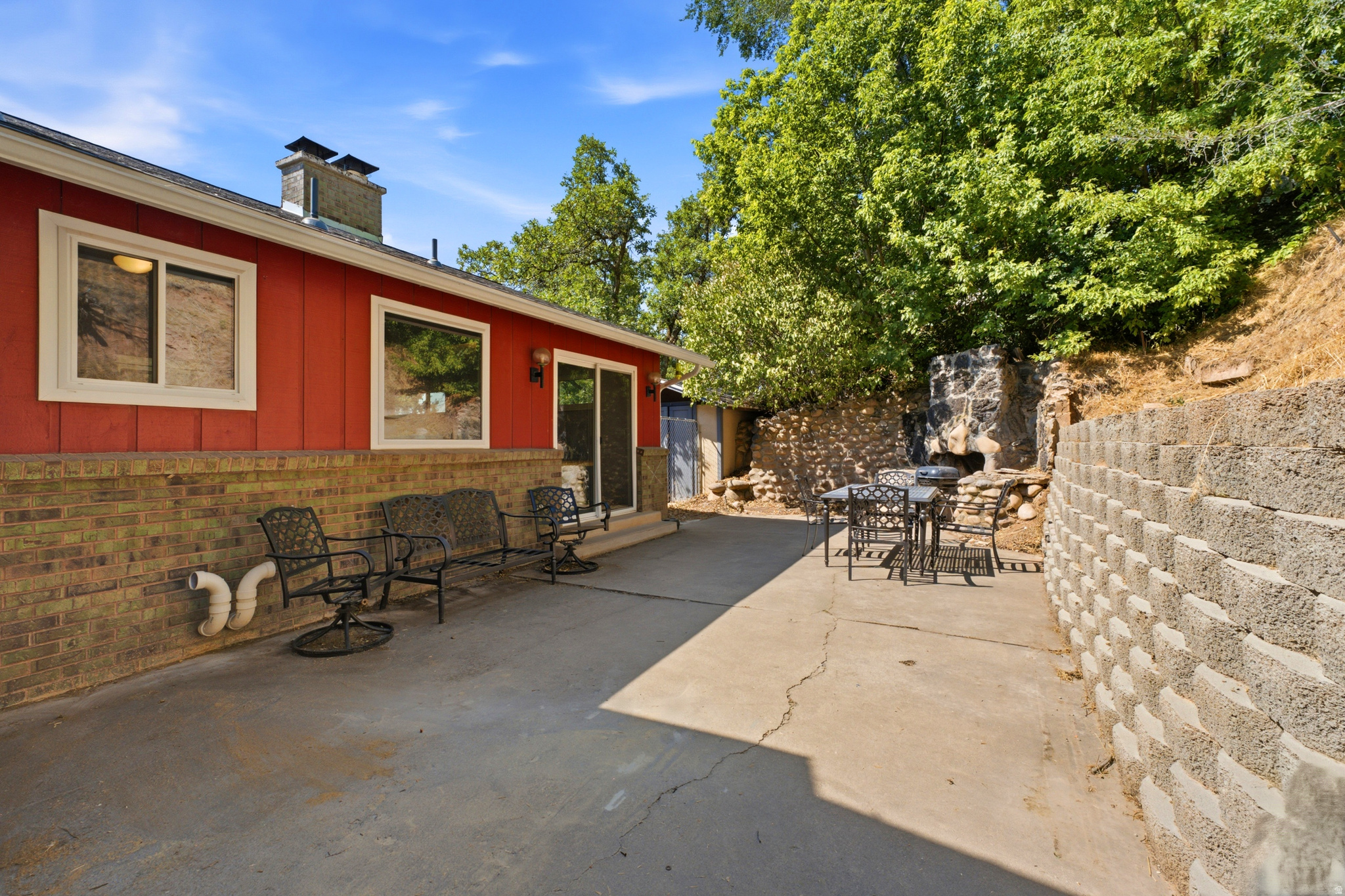 main property photo 43