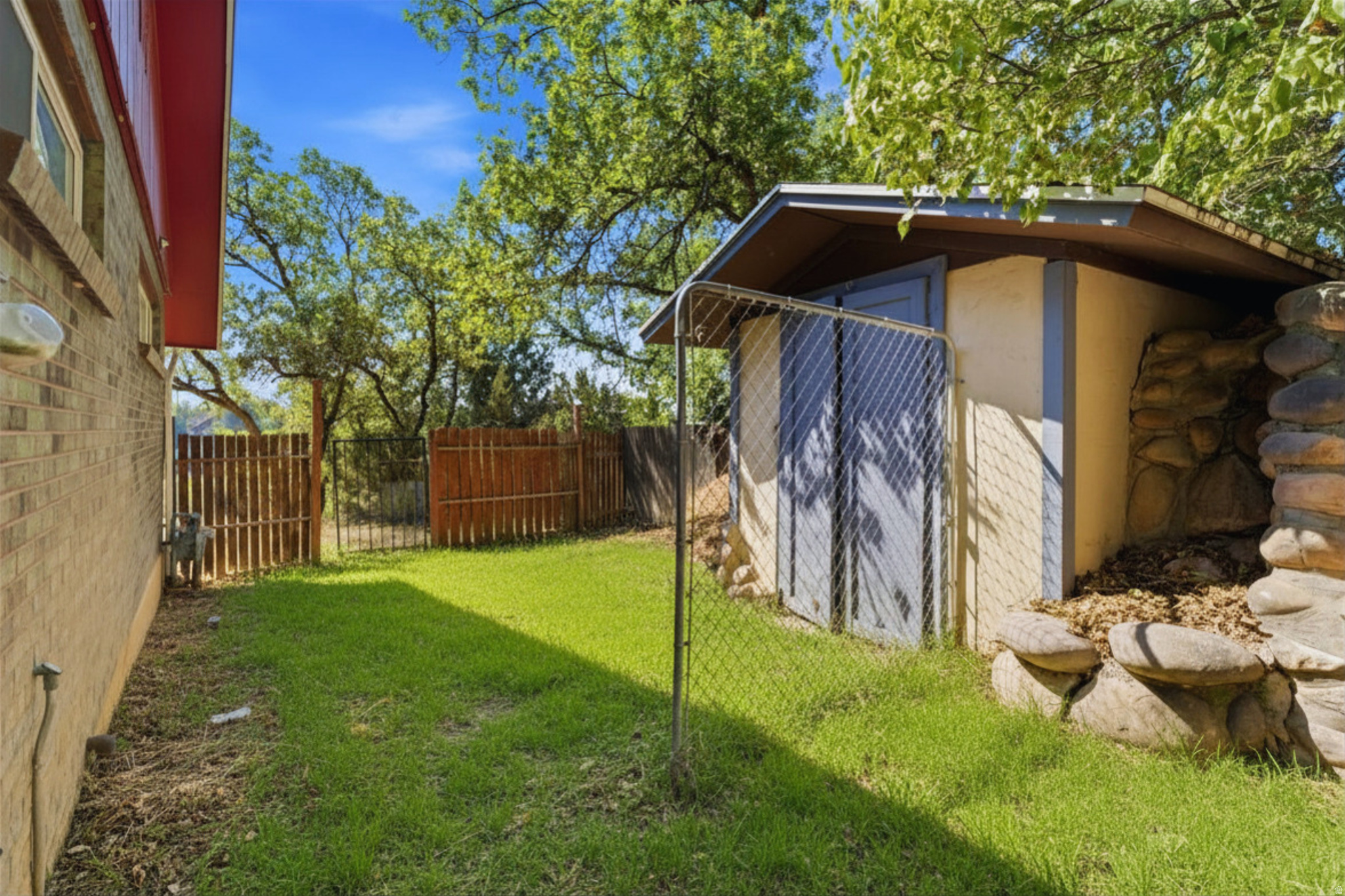 main property photo 46