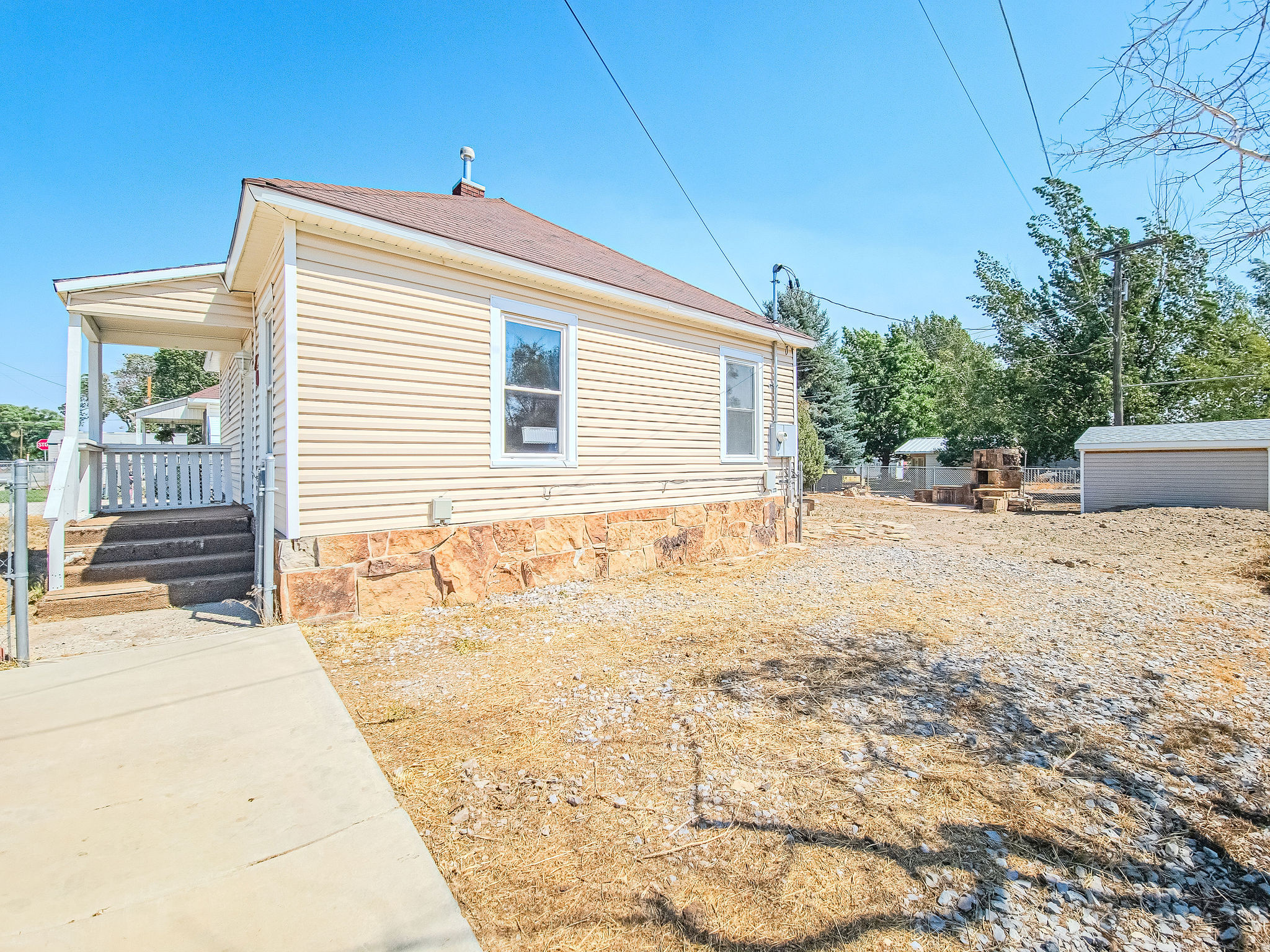 main property photo 3