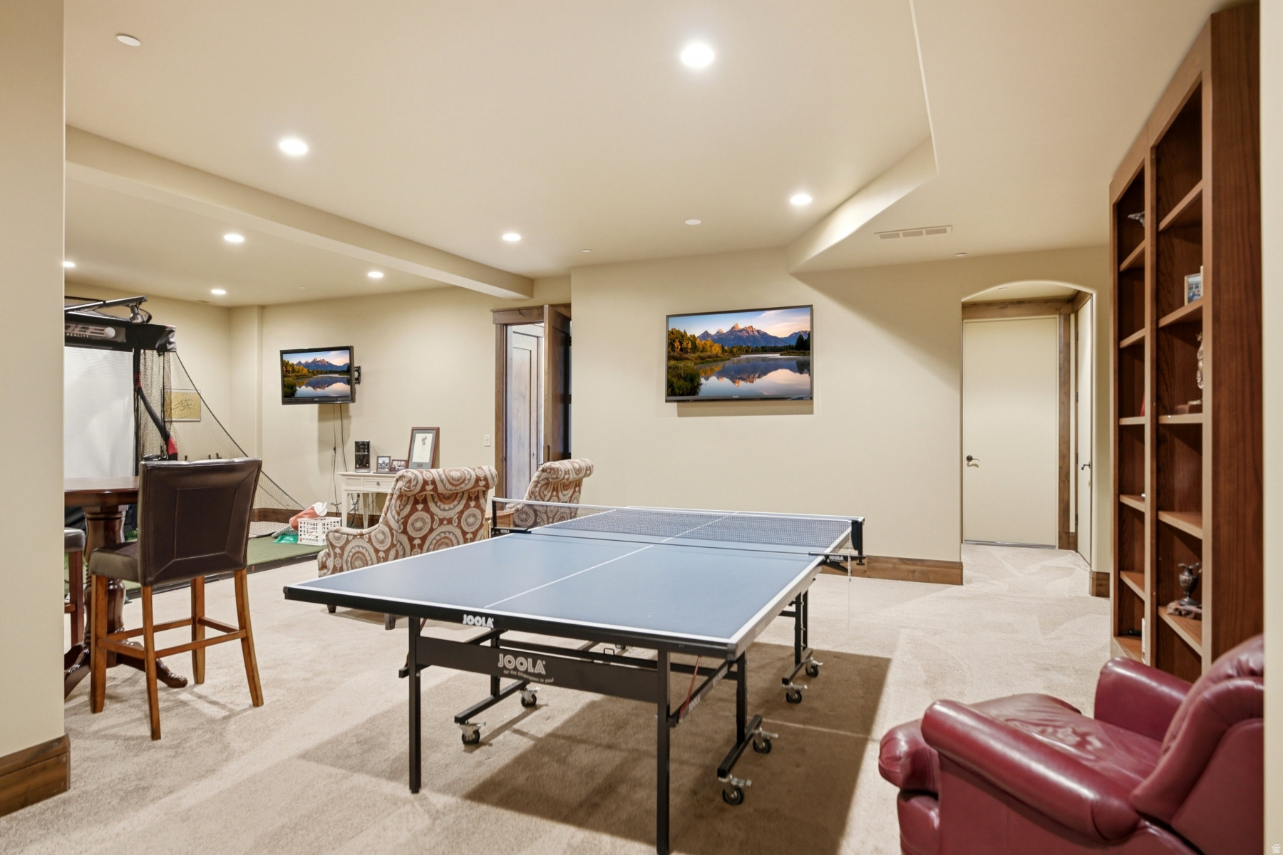 main property photo 51
