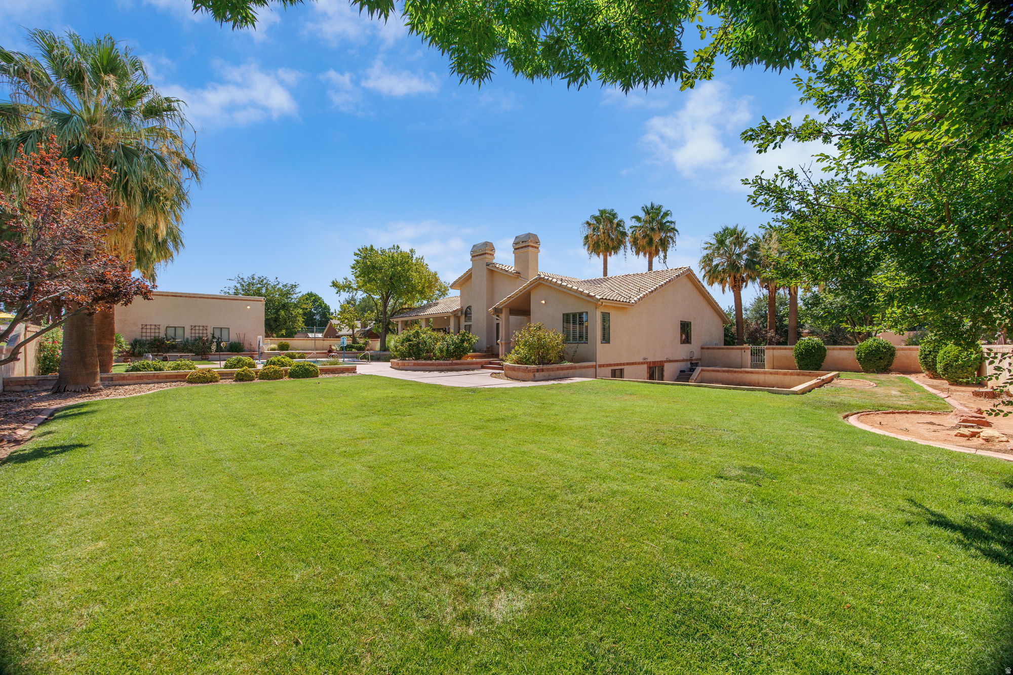 main property photo 50