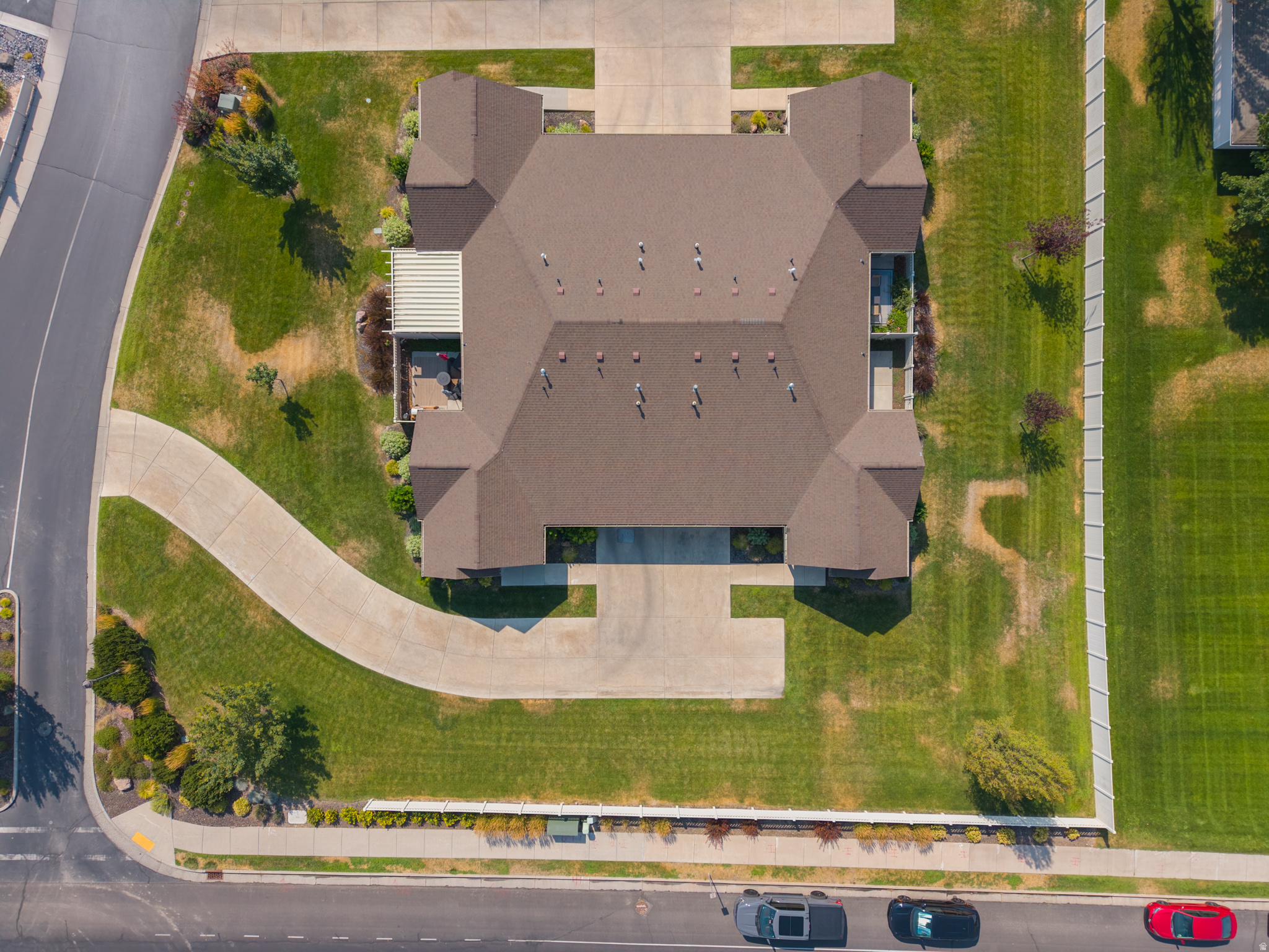 main property photo 58